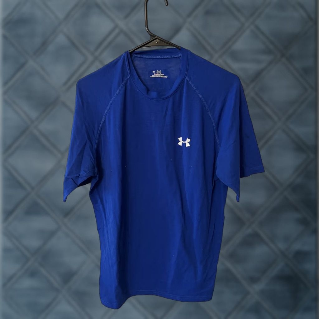 Under Armour VINTAGE Under Armour T-Shirt Men’s Small Short Sleeve Crew Neck HeatGear Blue Graphic Logo S Mens Size US S / EU 44-46 / 1 - 1 Thumbnail