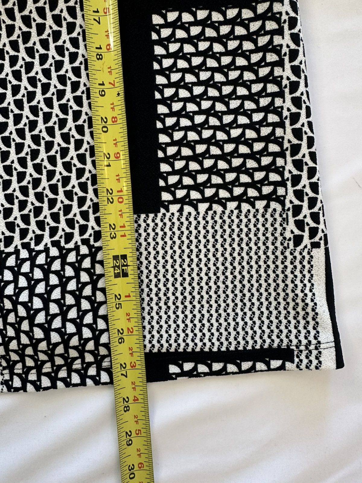 Chicos Easywear Blocked Design Tee By Chico's. Size: 3 (16/18 XL) Size 3XL / US 20-22 - 7 Thumbnail