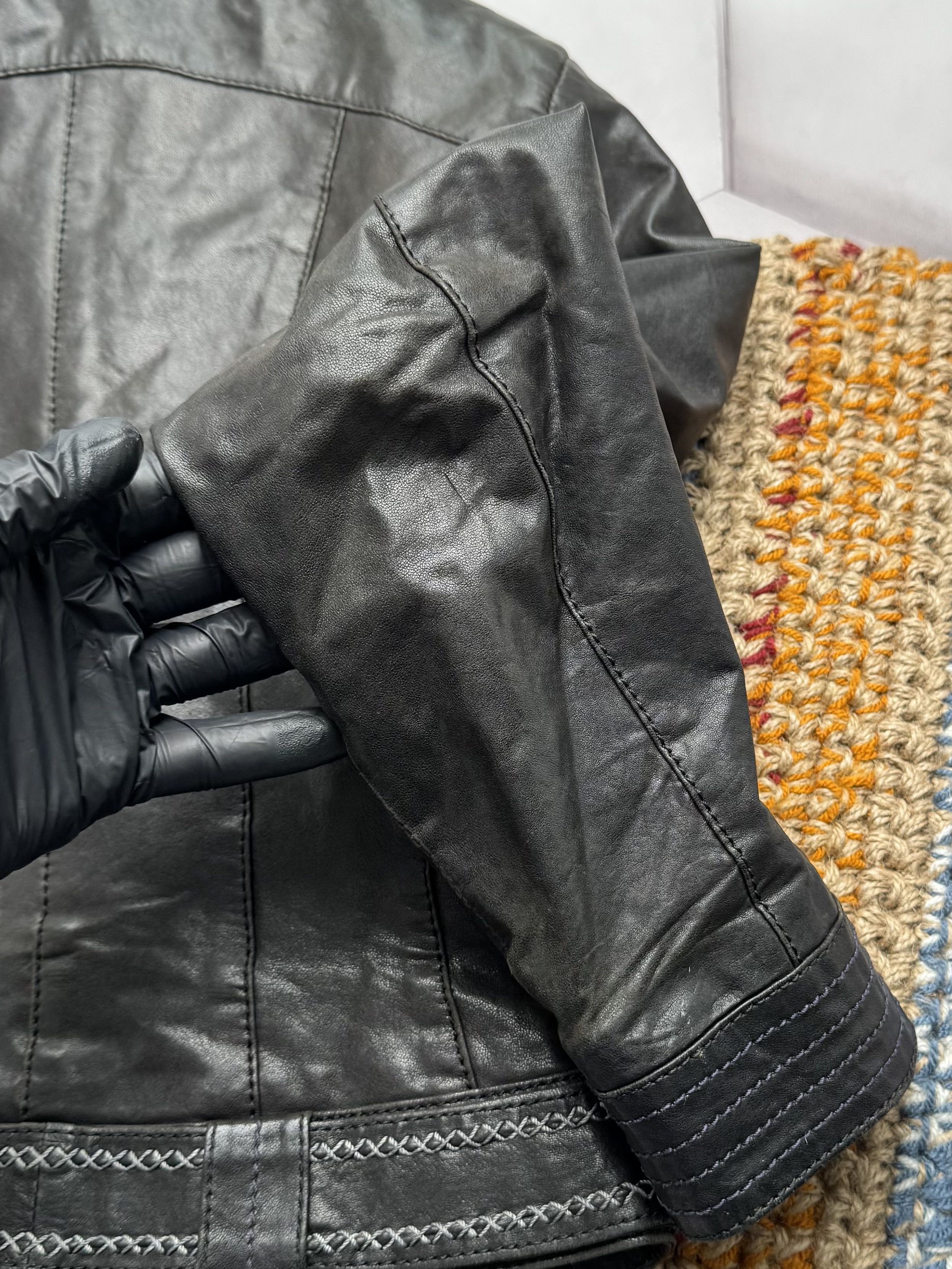 Vintage Women's Vintage Black Leather Jacket Biker Zip Up Coat (E4) Size S / US 4 / IT 40 - 11 Thumbnail