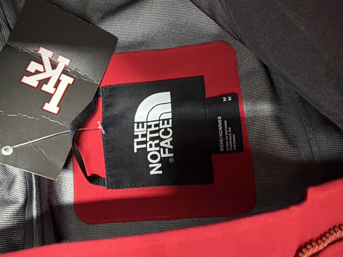 The North Face North Face Summit Futurelight Red Size US M / EU 48-50 / 2 - 5 Thumbnail