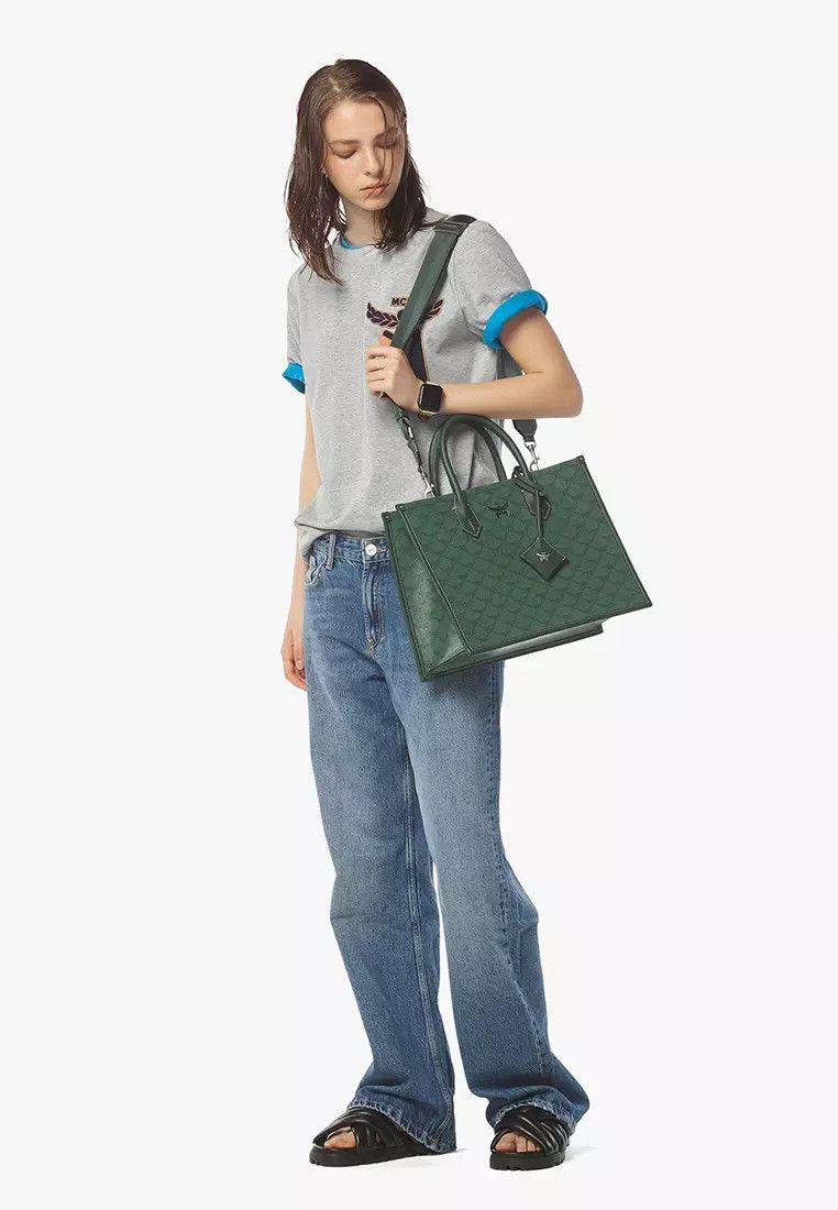 MCM o1mt1gz0225 Size: OS / Medium Tote Bag in Green Size ONE SIZE - 6 Thumbnail