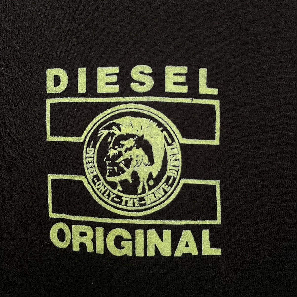 Diesel × Vintage Vintage 2000s Diesel Original T Shirt Centre Logo Size US L / EU 52-54 / 3 - 2 Thumbnail