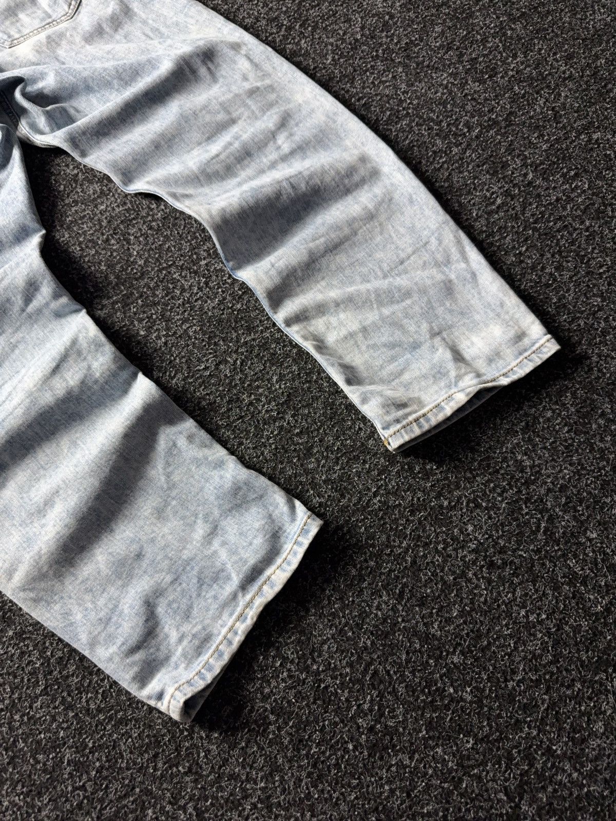 Diesel × Vintage Diesel Jeans Light Wash Y2K Style For Successful Living Size US 32 / EU 48 - 11 Thumbnail