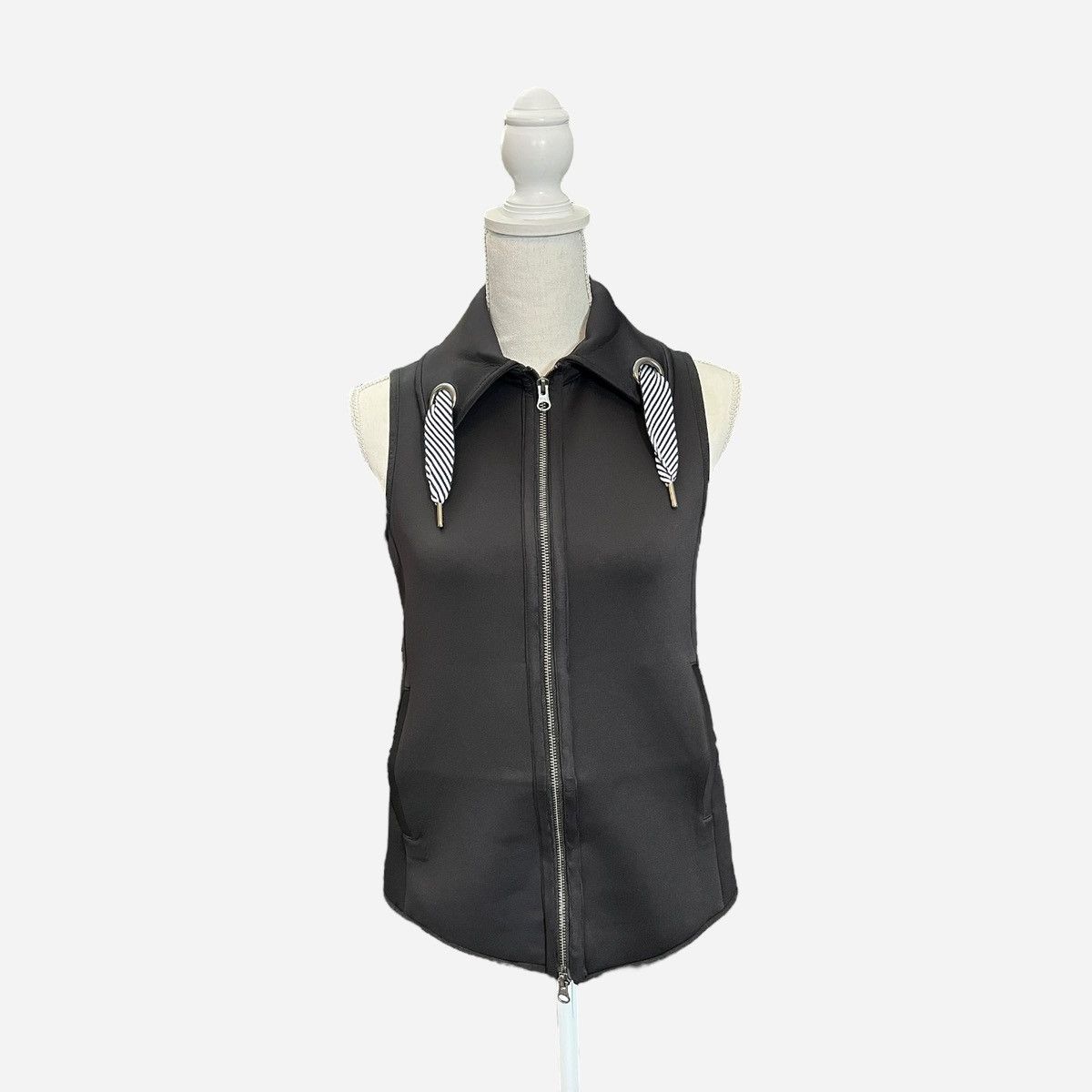 Other Belyn Key Women’s Onyx Grommet Full Zip Vest Black Sz XS Size XS / US 0-2 / IT 36-38 - 1 Thumbnail