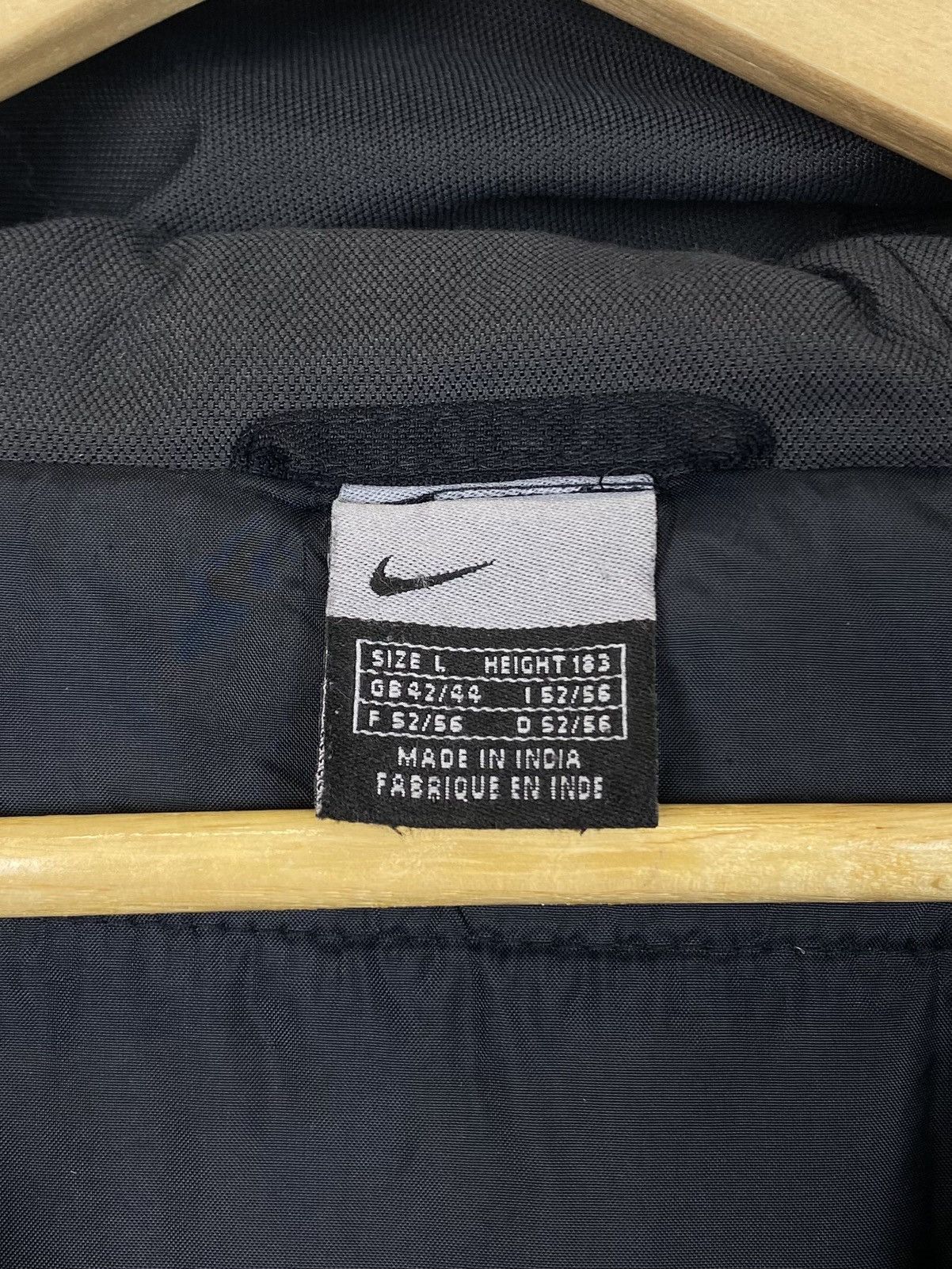 Vintage Y2K Nike Zip Up Jacket Multipocket Hooded Swoosh 90s