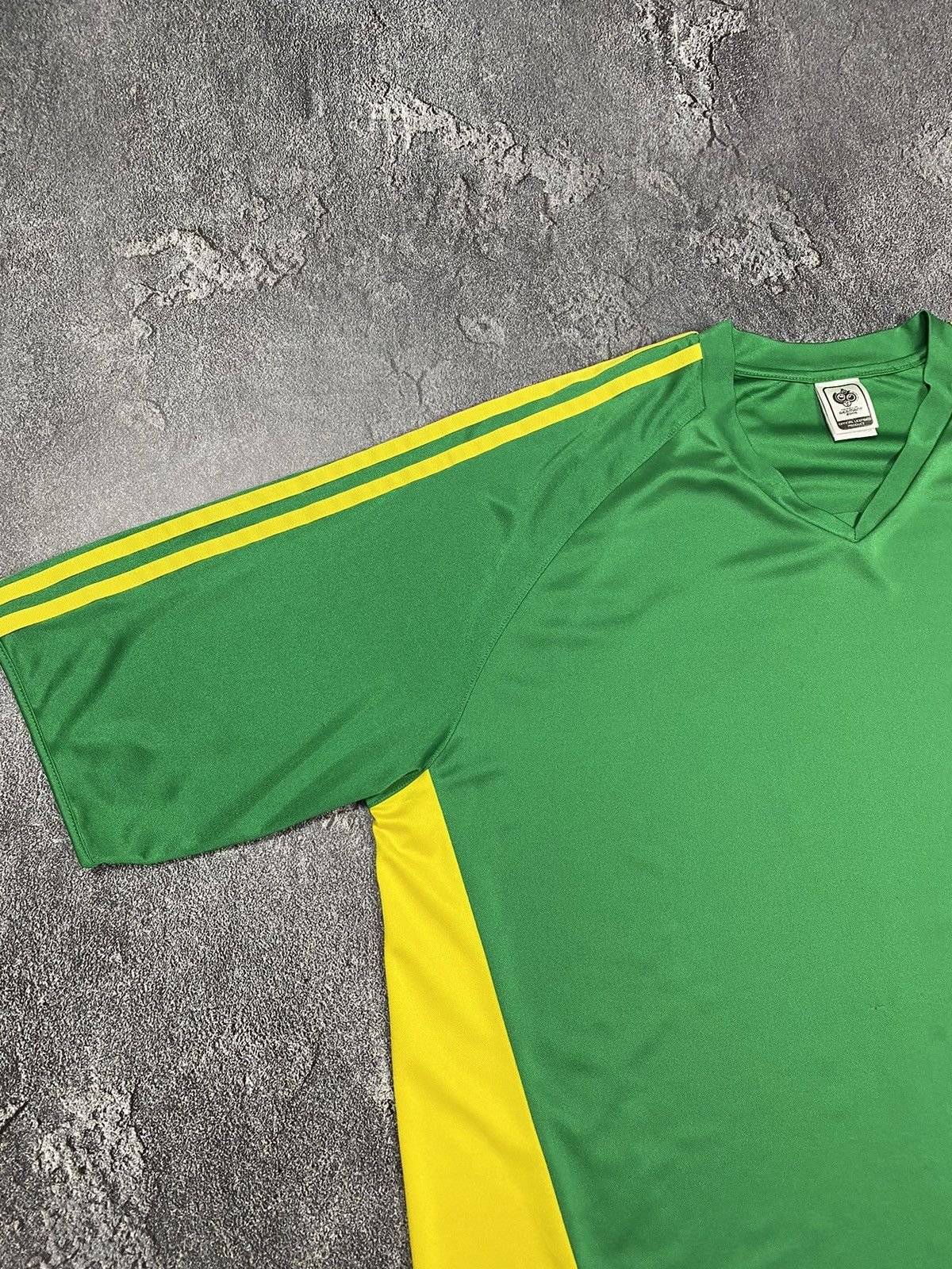 Adidas × Vintage Adidas South Africa 2005-06 Vintage Soccer jersey Mundial Size US XXL / EU 58 / 5 - 4 Thumbnail