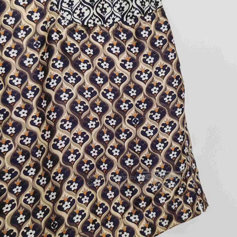 Other Louis Vuitton Brown Silk Women's Shorts . Size 23" - 4 Thumbnail