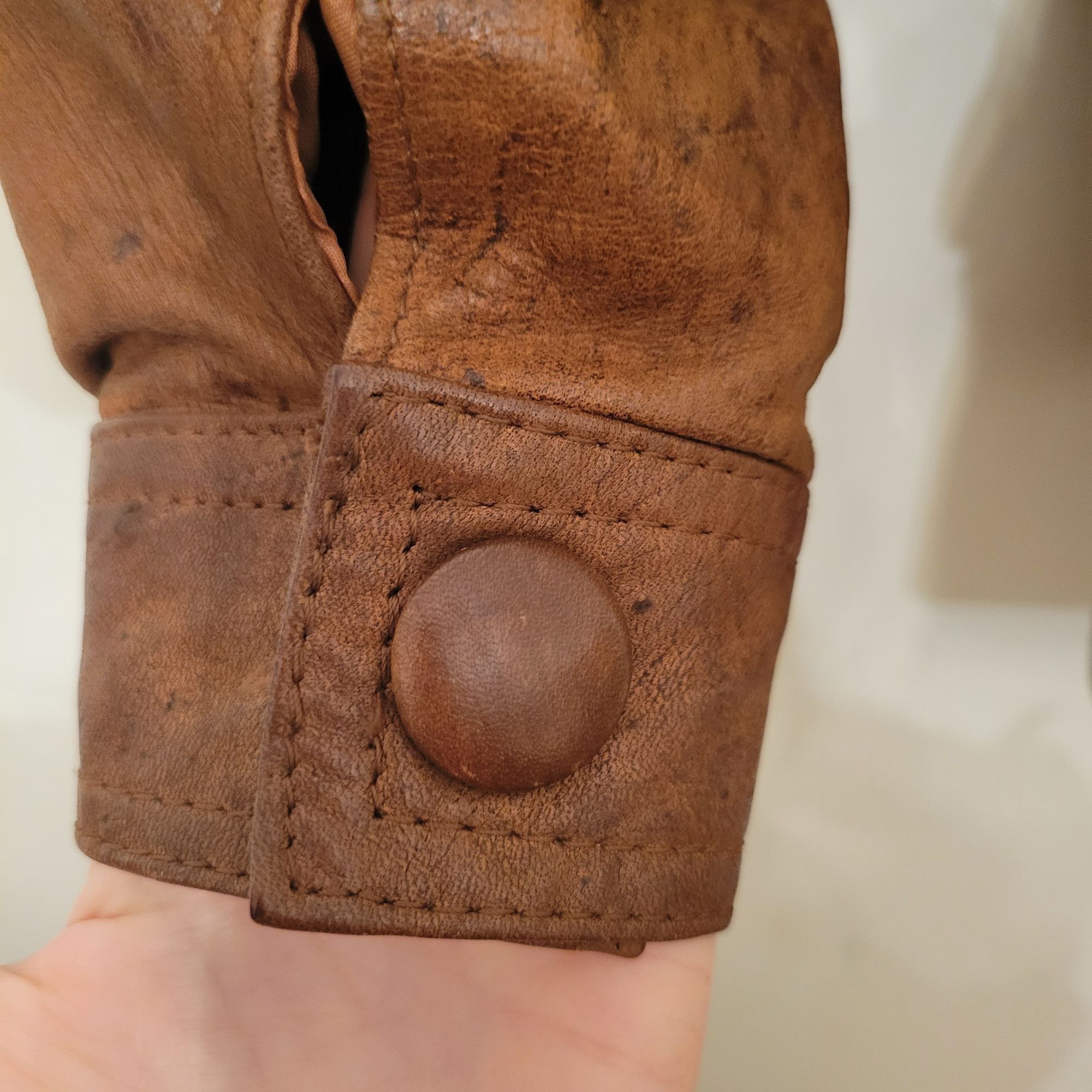 Vintage Vintage Whipp Leather Belted Jacket M Brown Distressed Bombe Size M / US 6-8 / IT 42-44 - 14 Thumbnail