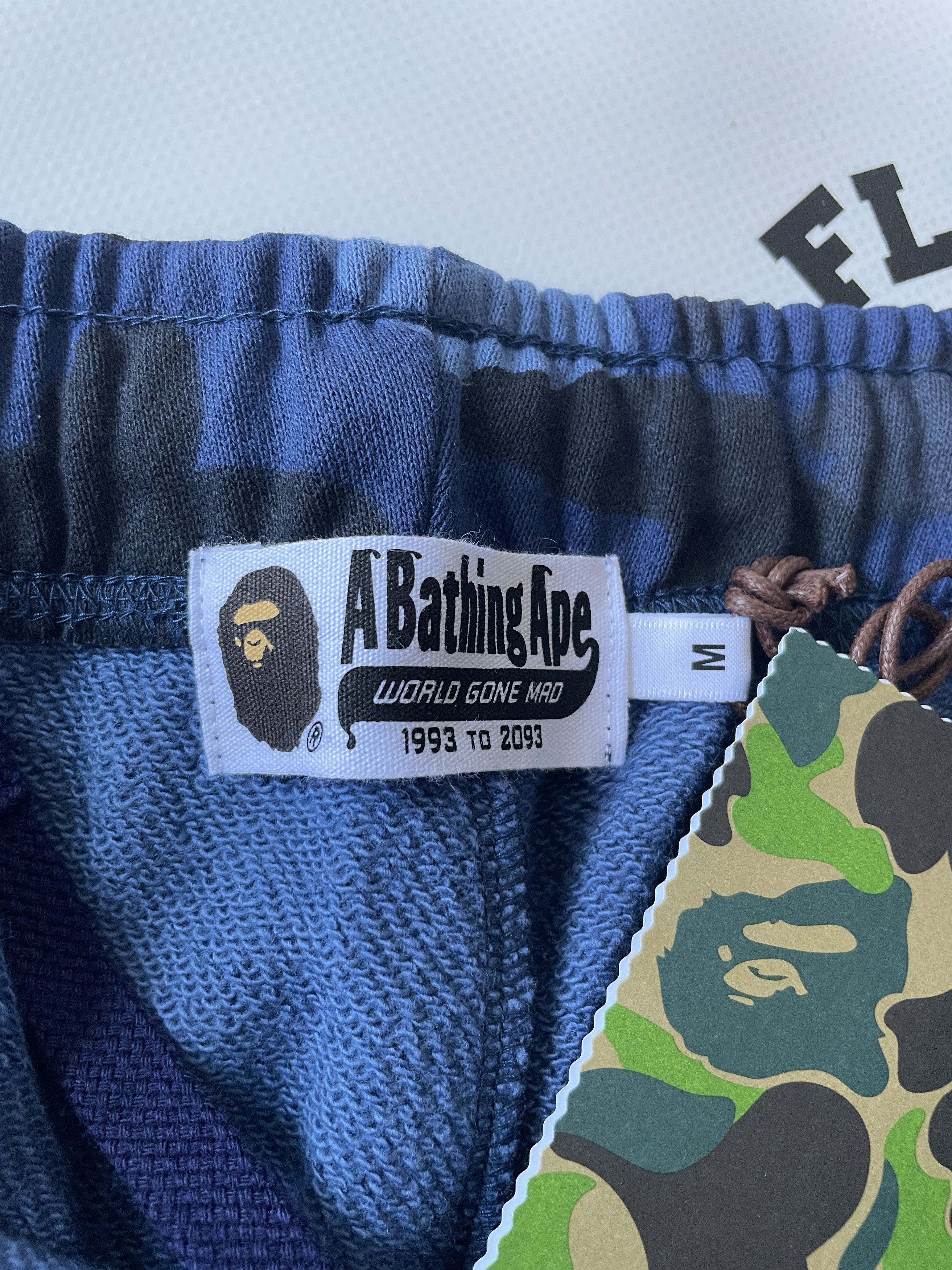 Bape BAPE COLOR CAMO SHARK SWEAT SHORTS Size US 32 / EU 48 - 7 Thumbnail