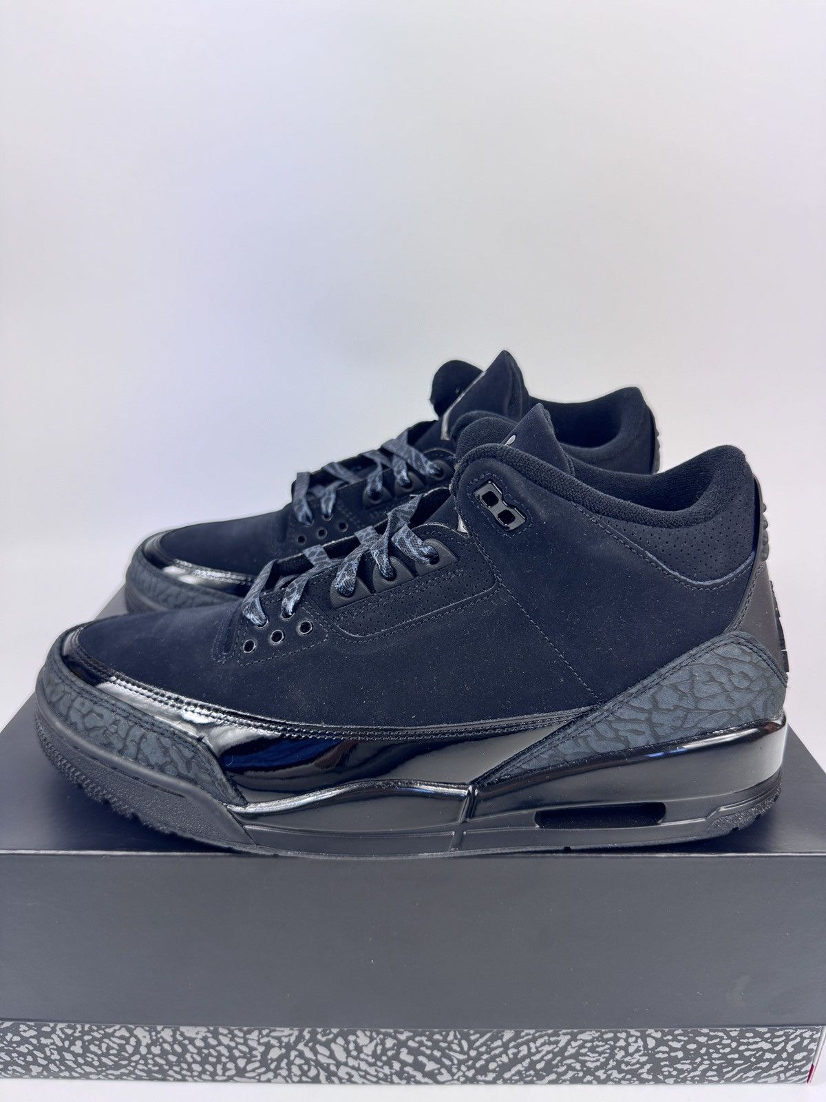 Jordan Brand AIR JORDAN 3 RETRO SNEAKERS Size US 11 / EU 44 - 2 Thumbnail