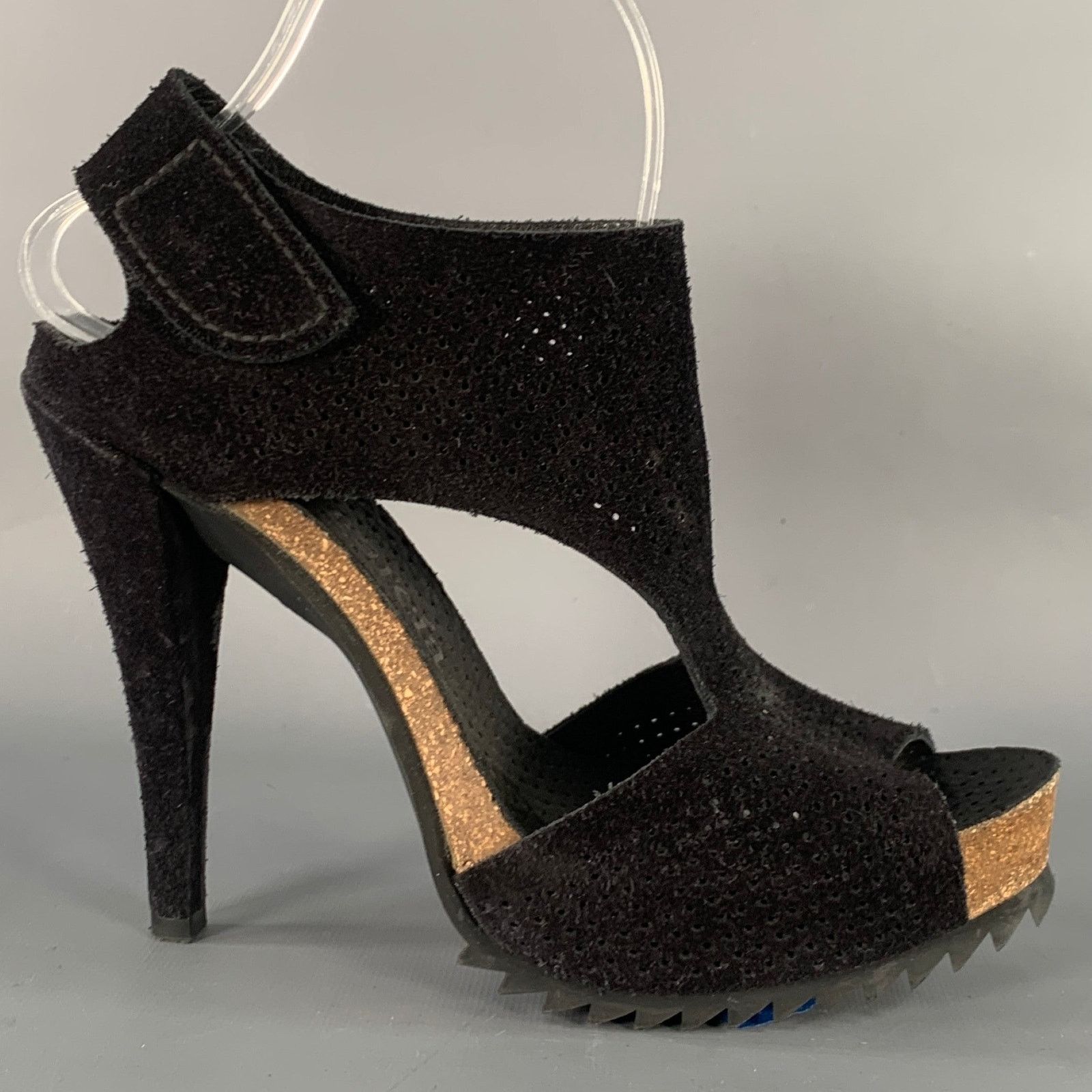 Pedro Garcia PEDRO GARCIA Size 9 Black Perforated Suede Platform Sandals Size US 9 / IT 39 - 2 Thumbnail