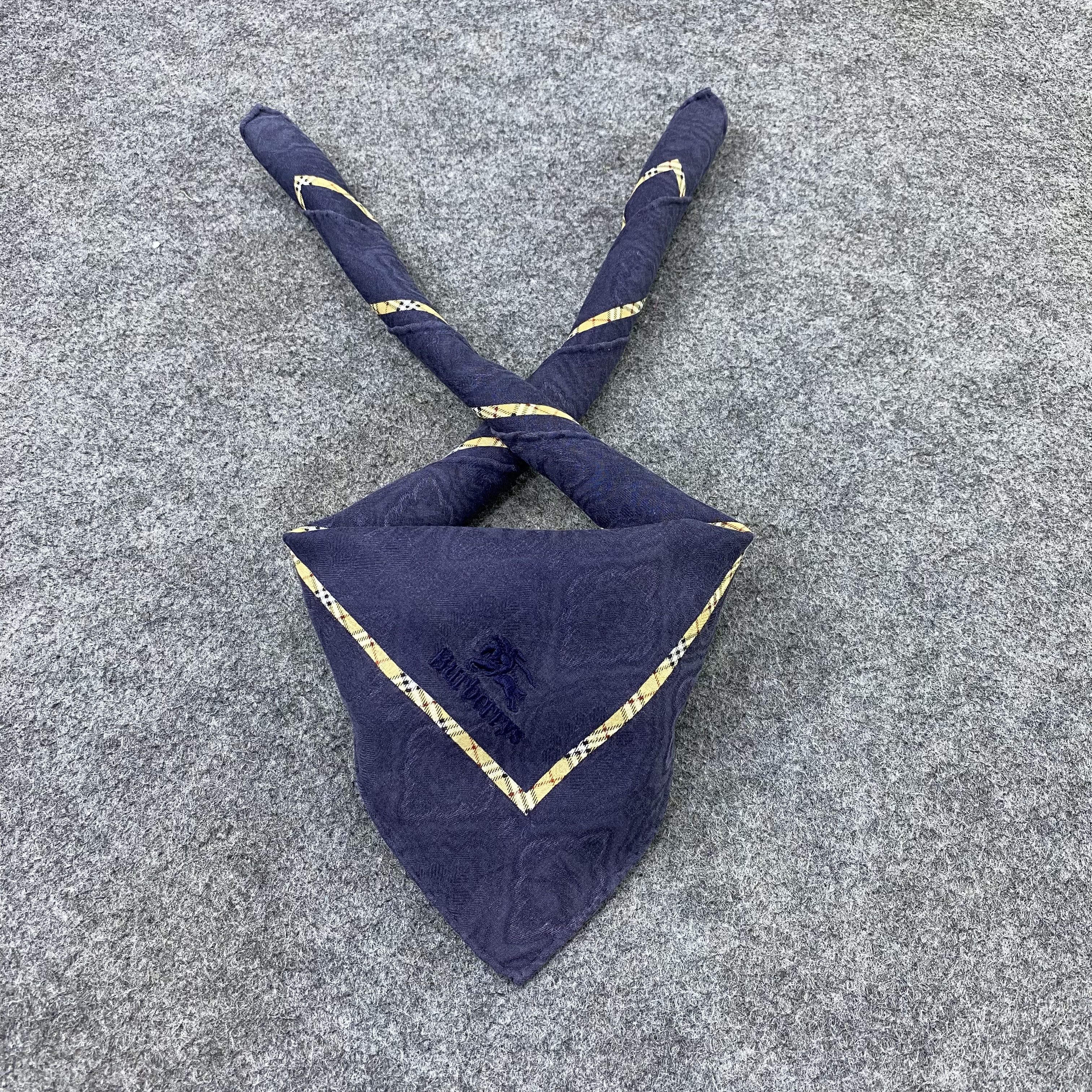 Burberry Burberrys Handkerchief Neckerchief Bandana-B1797 Size ONE SIZE - 2 Thumbnail