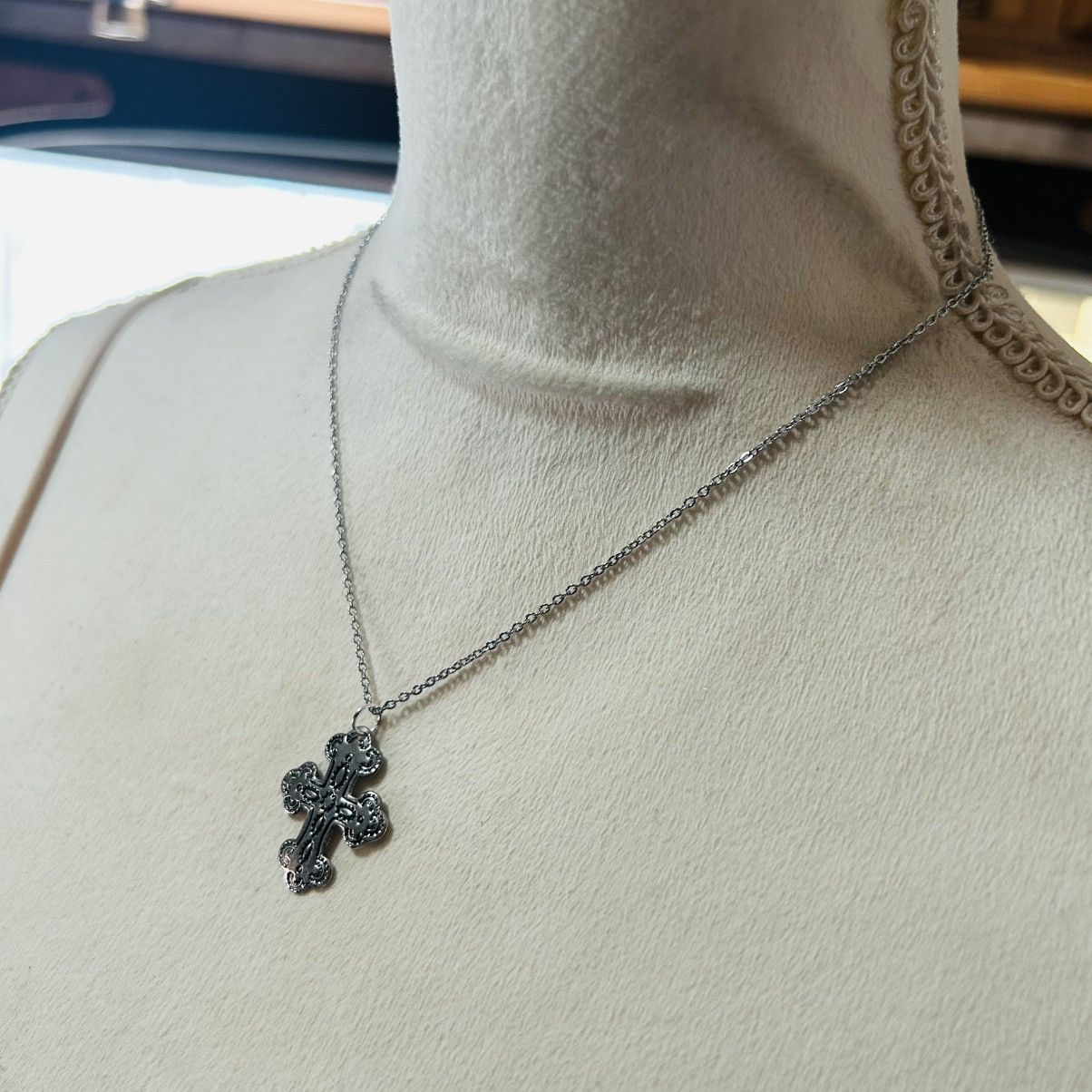 Handmade Handcrafted vintage aluminum filigree silver cross necklace Size ONE SIZE - 3 Thumbnail