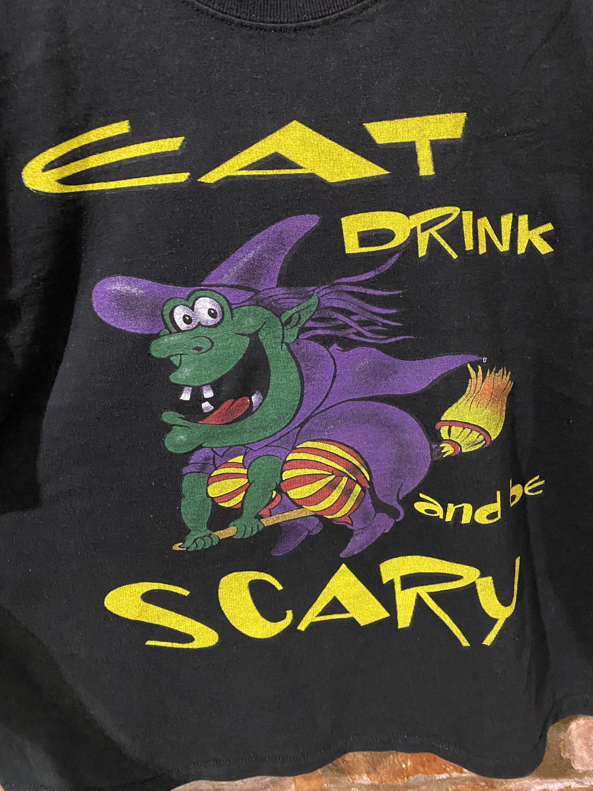 Vintage 🔥1990s FOTL Eat drink and be scary witch tee Size US L / EU 52-54 / 3 - 4 Thumbnail