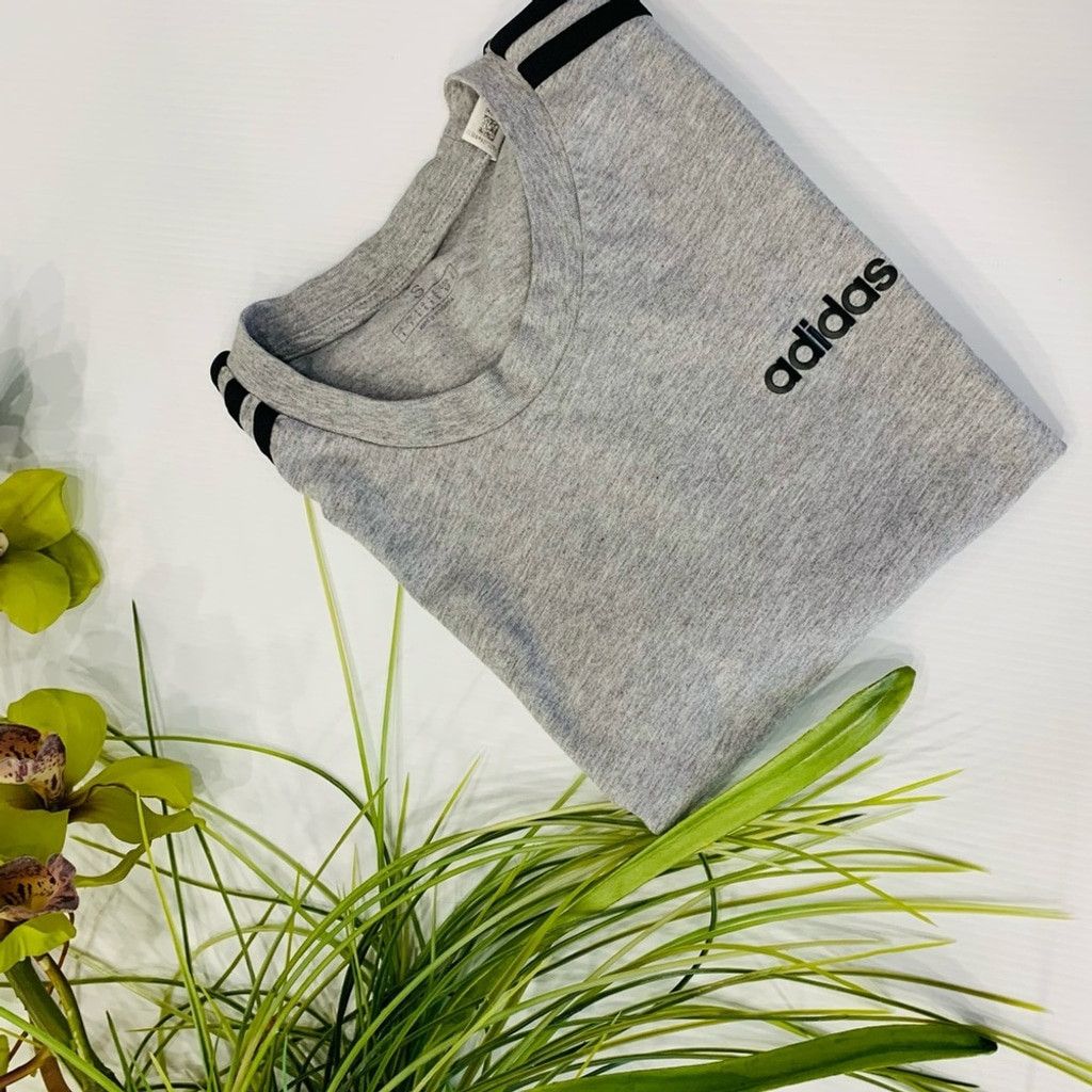 Adidas Adidas Gray T-shirts size S Size S / US 4 / IT 40 - 5 Thumbnail