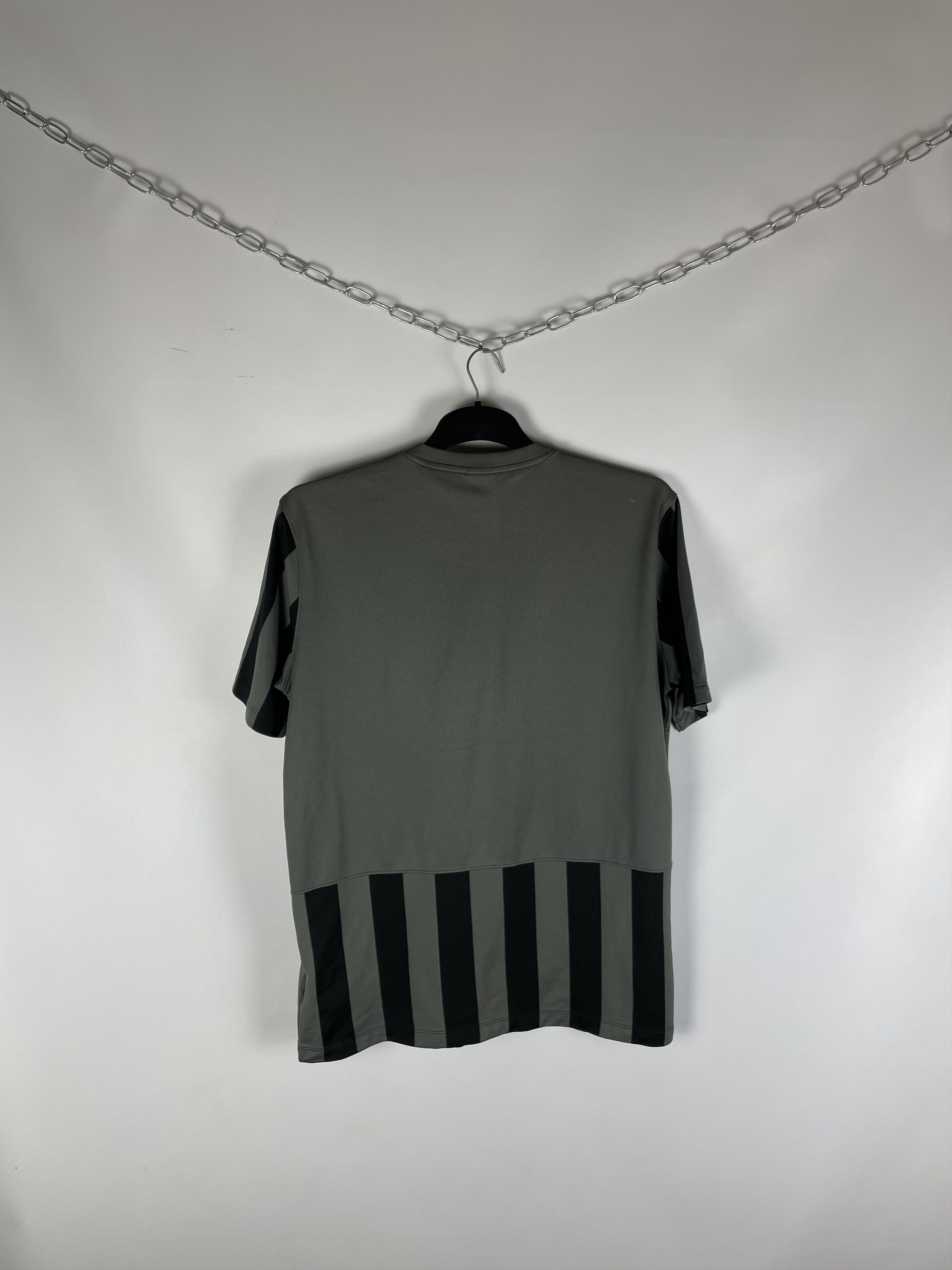 Nike Nike Vitoria S.C Away Football Soccer Jersey Size US L / EU 52-54 / 3 - 8 Thumbnail