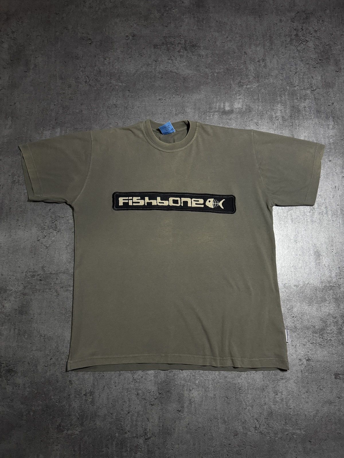 Rap Tees × Vintage Fishbone 90s Vintage Hip Hop Boxy Tees Rap Skate Y2K Logo Size US M / EU 48-50 / 2 - 1 Thumbnail