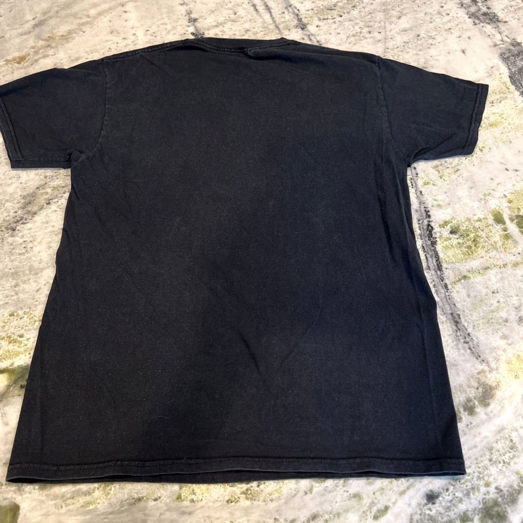 Fruit Of The Loom VINTAGE Wolf T-Shirt Men Medium Half Face Green Eyes Fruit of the Loom Heavy Shirt Mens Black 100% Cotton Graphic Print Animals Crew Neck Short Sleeve Size US M / EU 48-50 / 2 - 7 Thumbnail