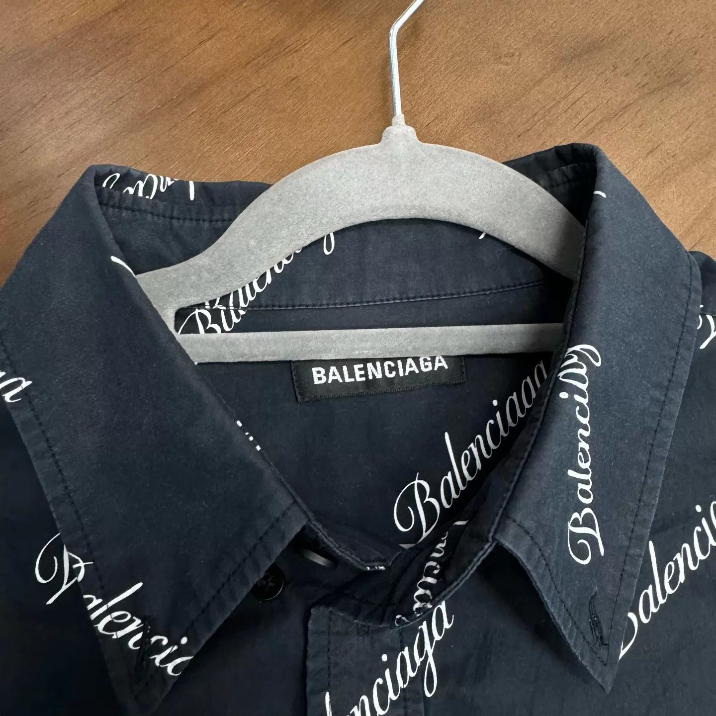 Balenciaga Balenciaga All Over Print Navy Blue Short Sleeve Shirt 37 Xs Size US XS / EU 42 / 0 - 5 Thumbnail