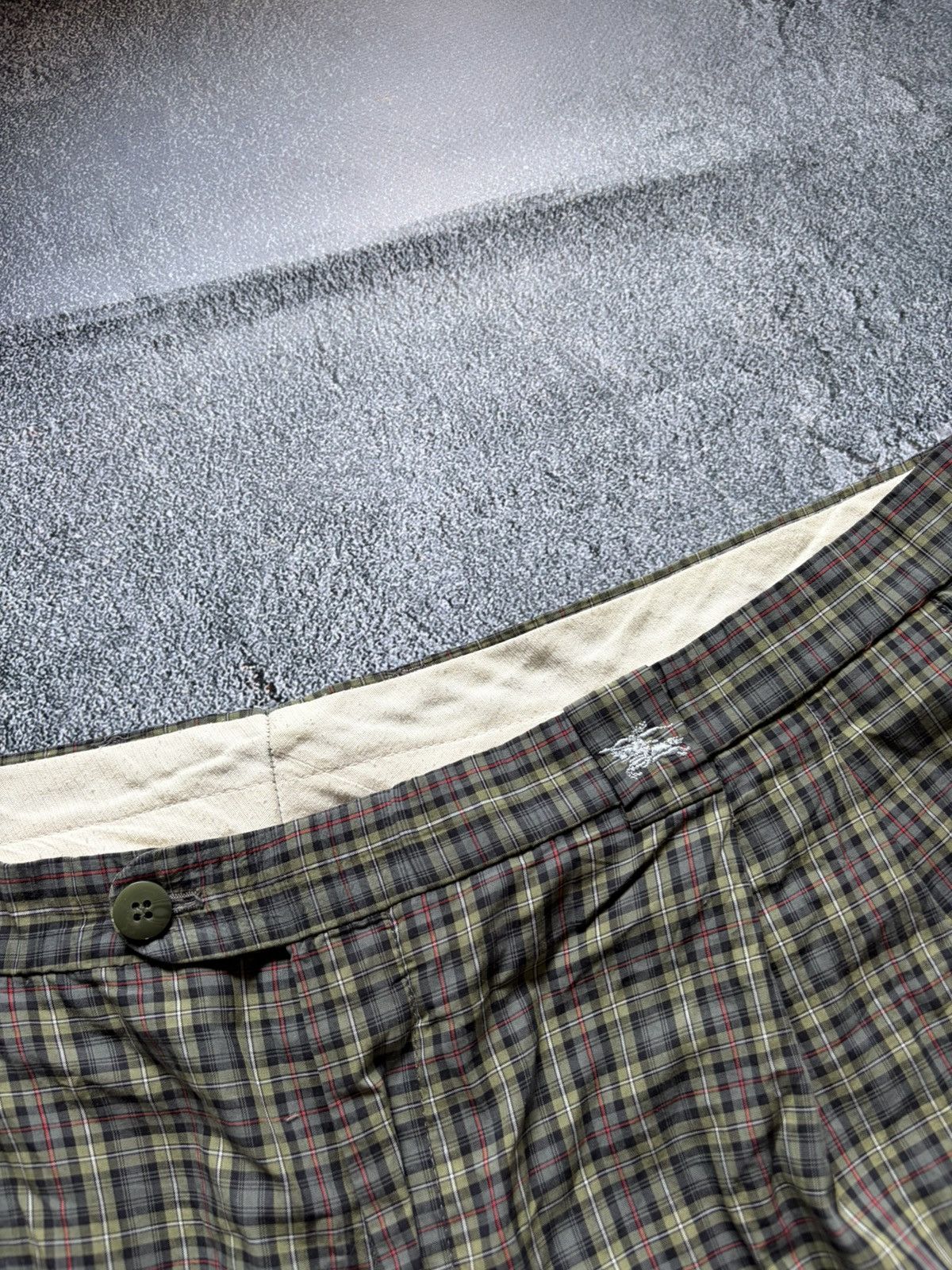 Burberry Vintage Burberry’s Checkered Shorts Size US 34 / EU 50 - 2 Thumbnail