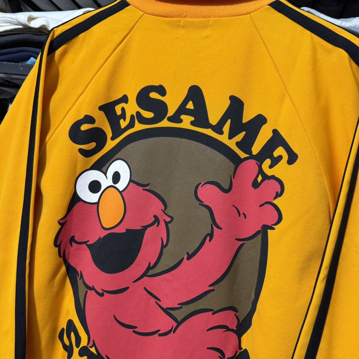 Vintage Vintage y2k sesame street track top Size US M / EU 48-50 / 2 - 3 Thumbnail
