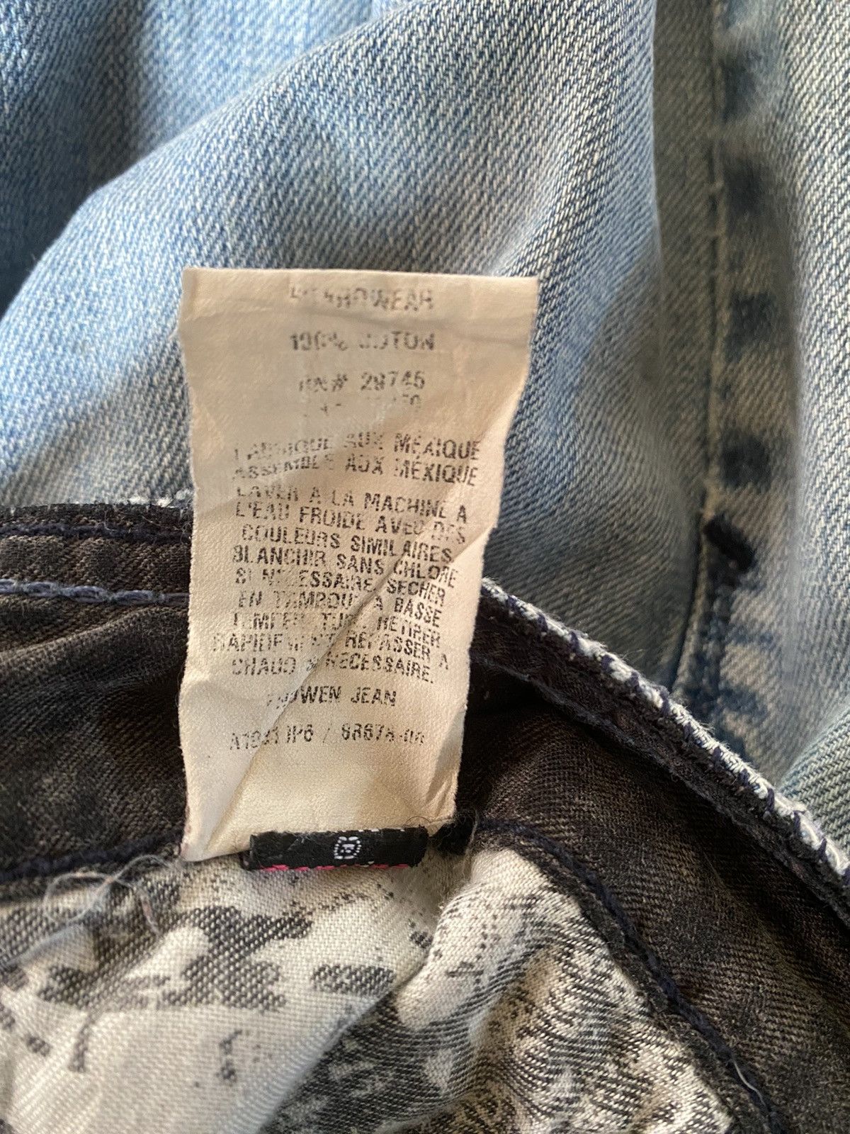 Vintage Vintage Volcom Genuine Distressed Jeans Size US 31 - 18 Thumbnail