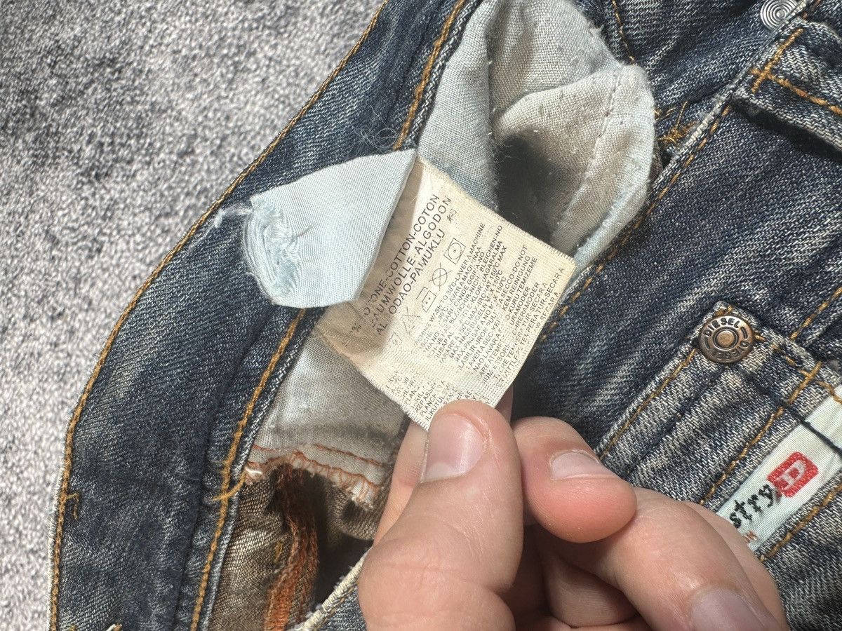 Diesel Vintage Diesel Logo Jeans Very Rare Denim USA Streetwear S Size US 30 / EU 46 - 8 Thumbnail