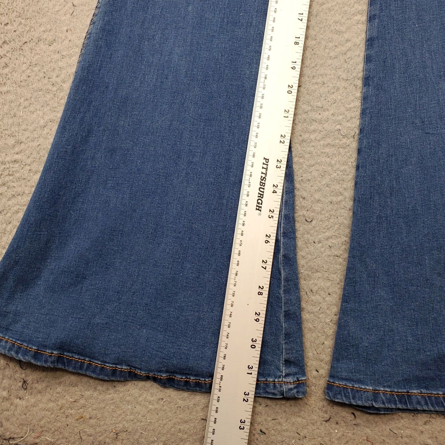 Vintage American Bazi Flare Jeans Women Medium Blue Denim Stretch Faded Boho Bell Bottom Size 32" / US 10 / IT 46 - 4 Thumbnail