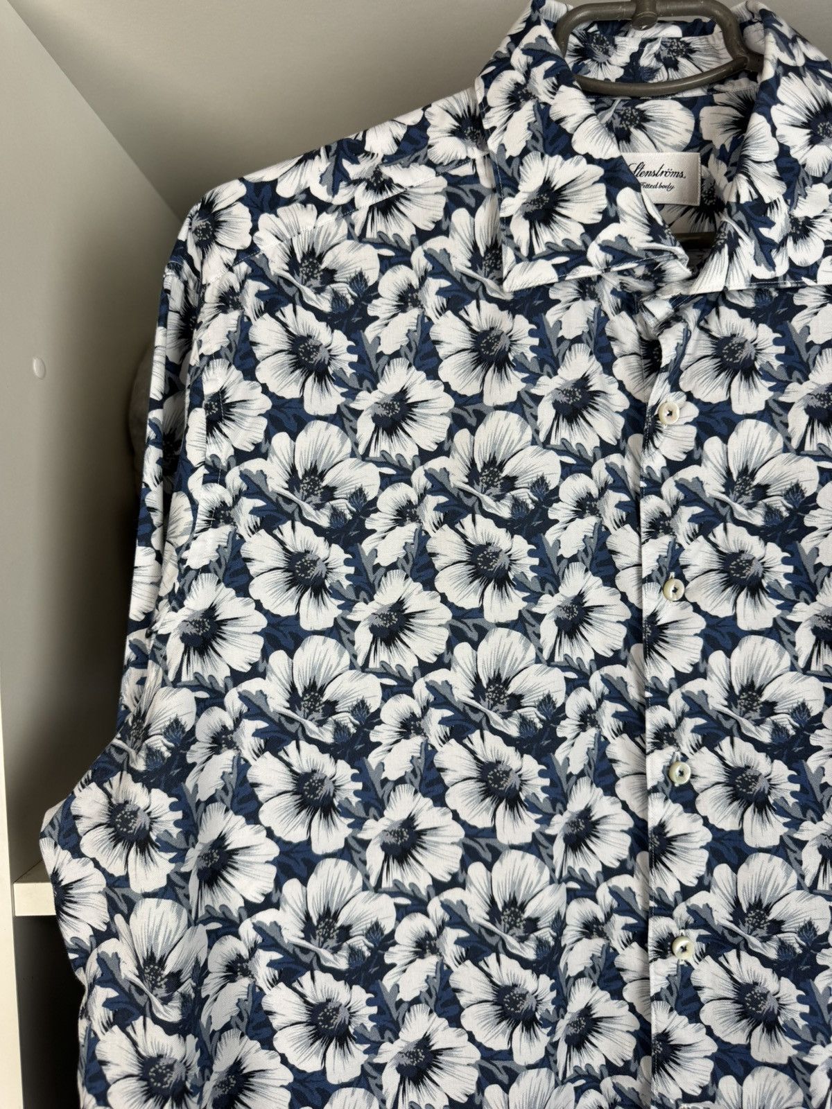 Strenstroms Stenströms Fitted Body Floral Print LS Shirt Size 17.5/44 Size US XL / EU 56 / 4 - 9 Thumbnail