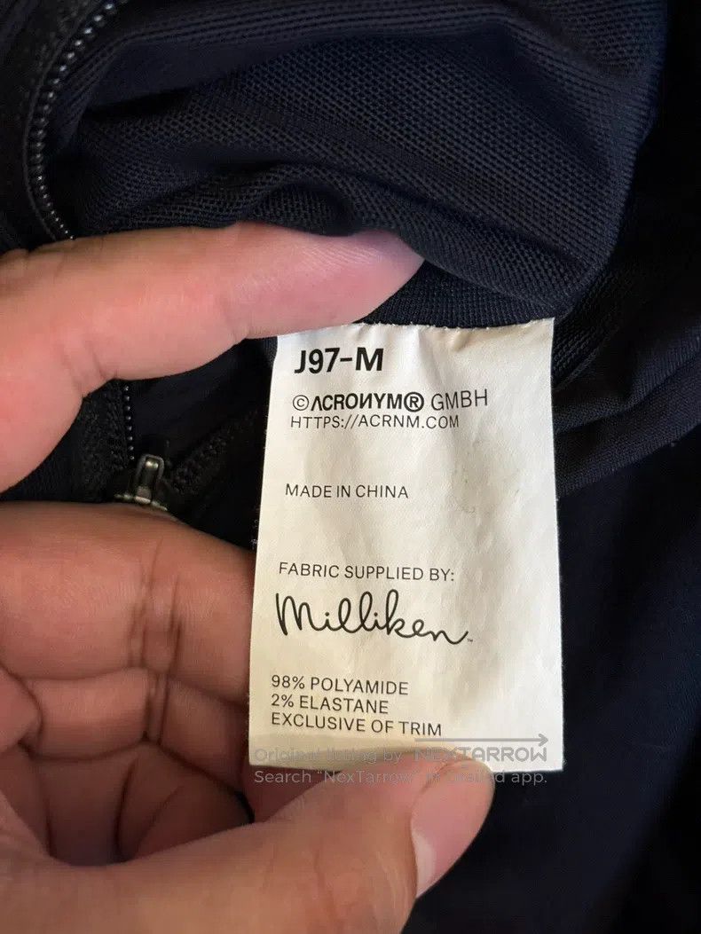 Acronym Acronym Outfitting for cycling Size US L / EU 52-54 / 3 - 4 Thumbnail