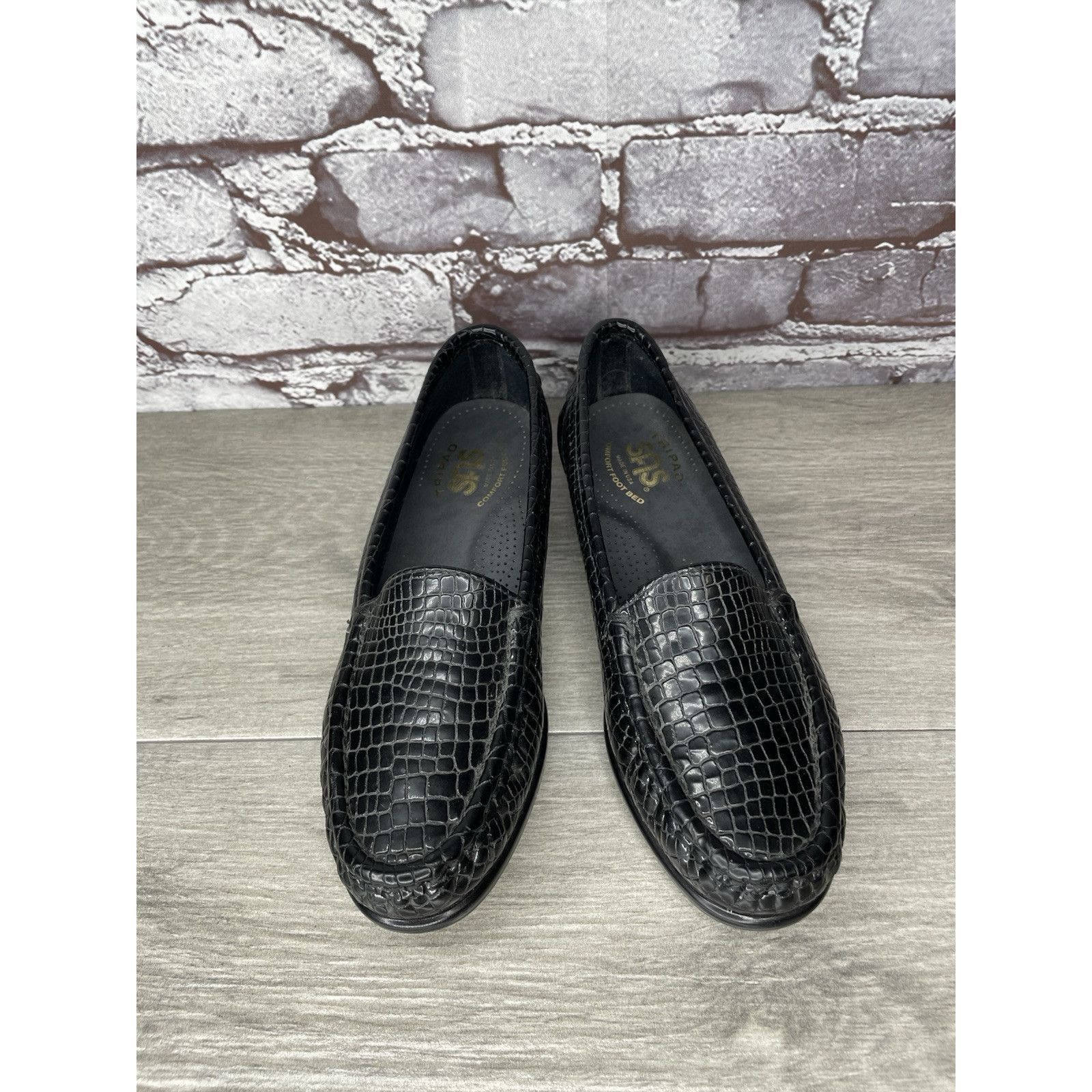 Other SAS Simplify Black Croc Patent Tripad Slip On Flats Shoes Wo Size US 6.5 / IT 36.5 - 14 Thumbnail
