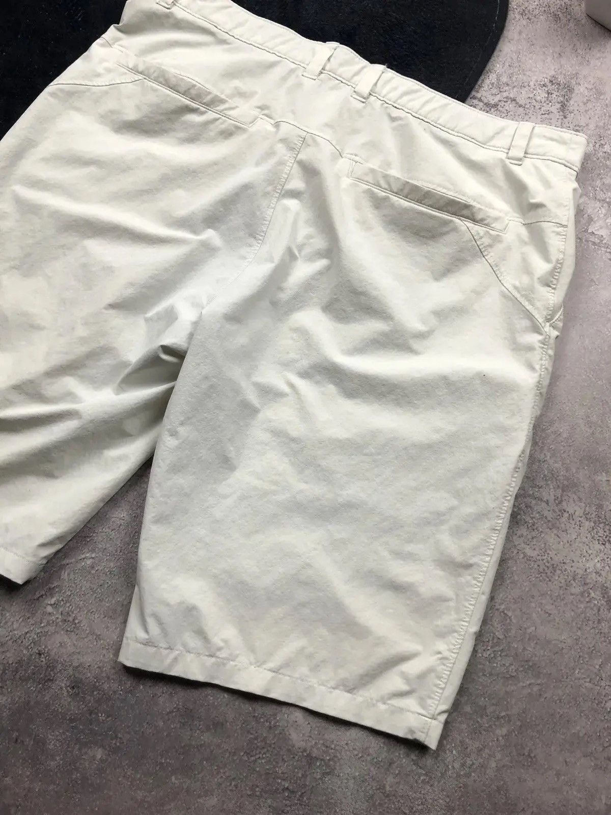 Oakley OAKLEY Hype Streetwear Outdoor Gorpcore Shorts Mini Logo Size US 32 / EU 48 - 11 Thumbnail