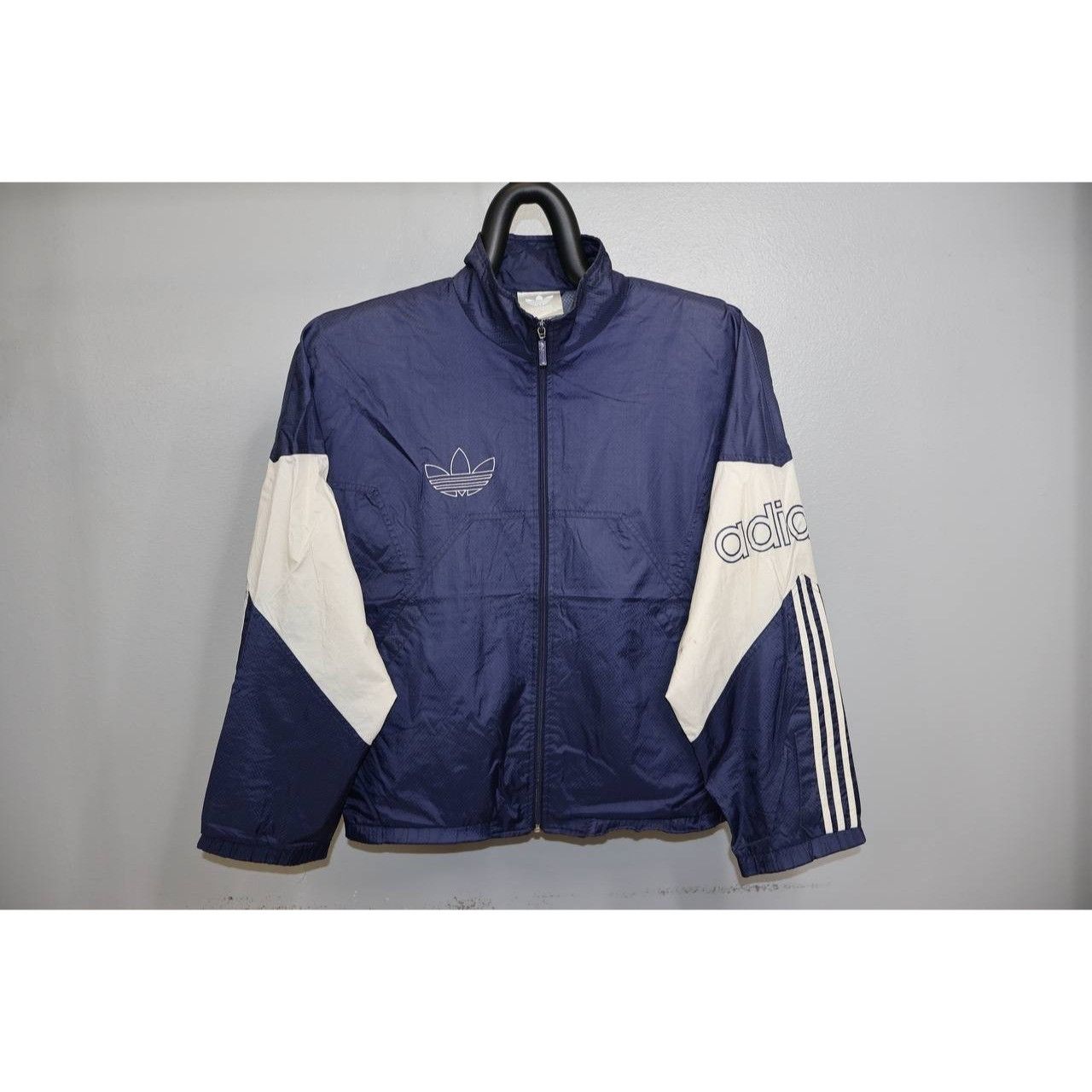 Adidas Vintage 80s ADIDAS D8 F192 Windbreaker Blue Jacket Men's Size US L / EU 52-54 / 3 - 1 Thumbnail