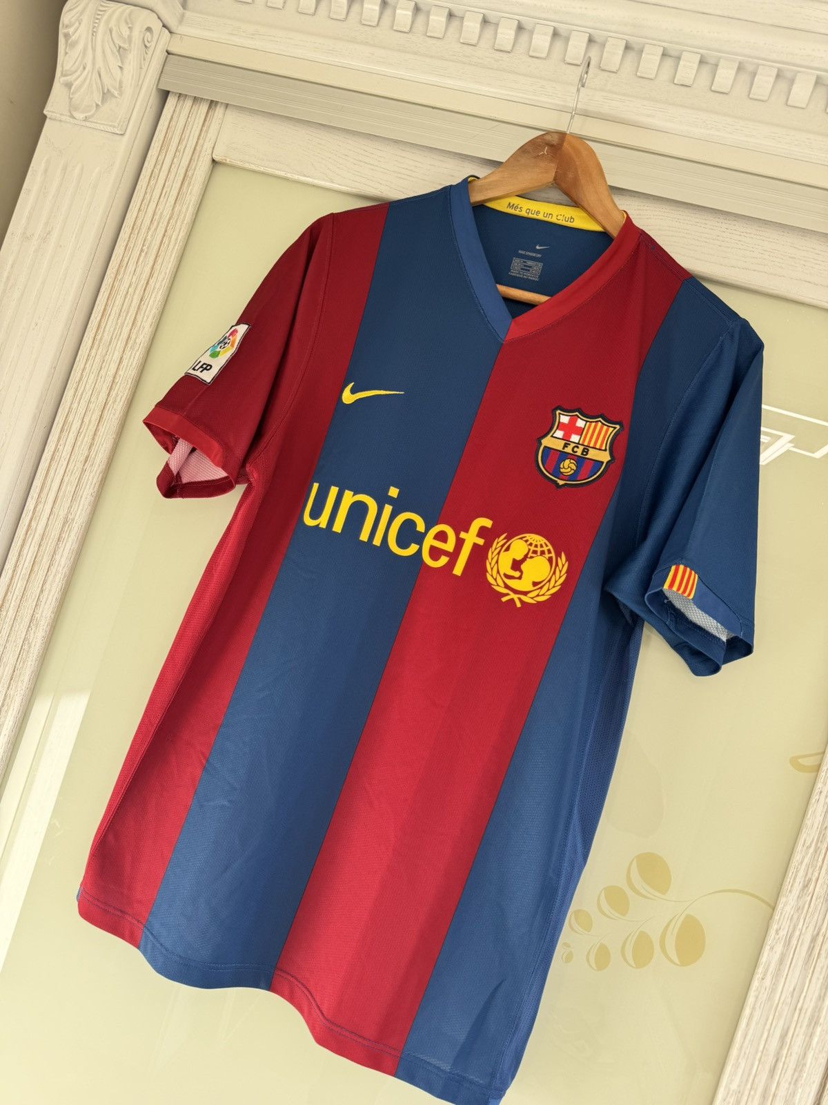 Nike Vintage Barcelona 2006-2007 Home Soccer Jersey Football Kit Size US M / EU 48-50 / 2 - 3 Thumbnail