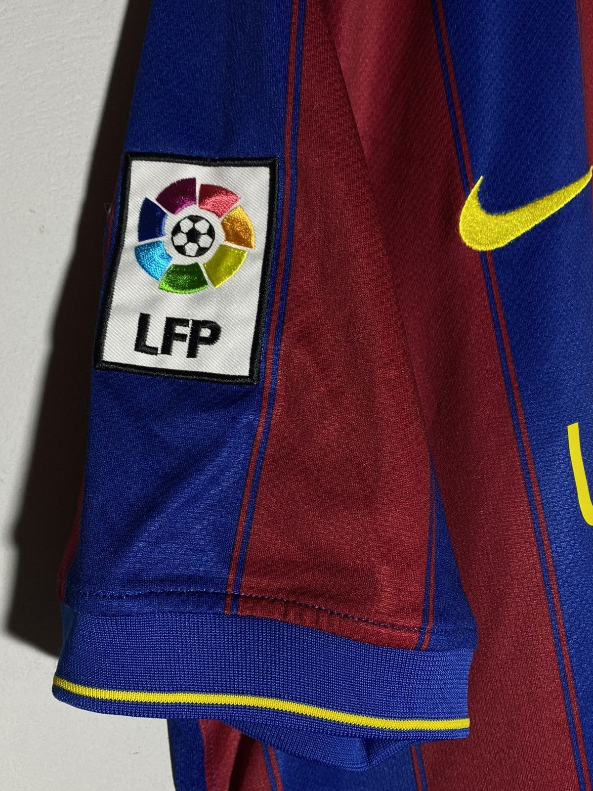 Nike Nike FC Barcelona 2009/10 Home Football Shirt Messi Era Size US XL / EU 56 / 4 - 11 Thumbnail