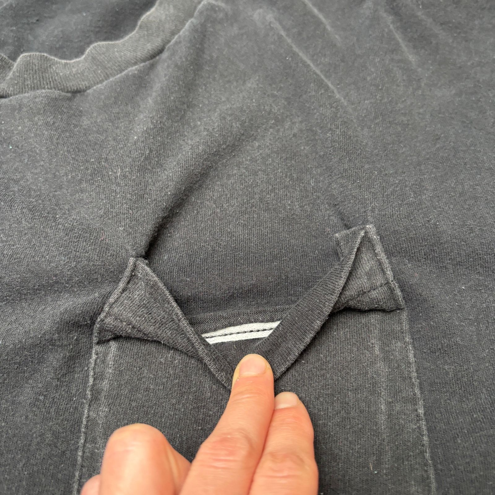 Vintage Vintage Black Selvedge Pocket T Shirt 27x33 Single Stitch Size US XXL / EU 58 / 5 - 6 Thumbnail