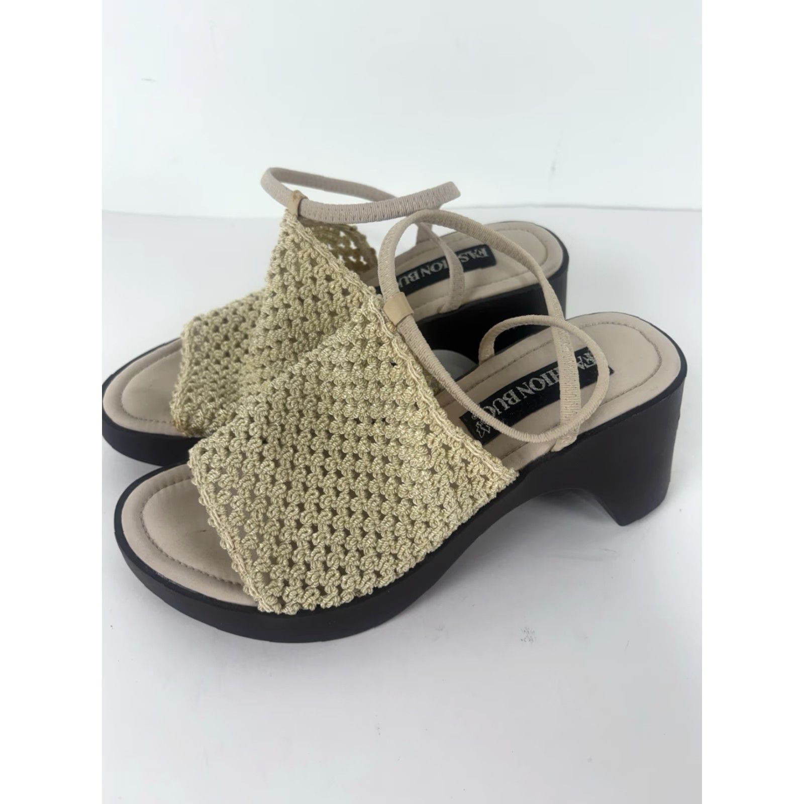 Vintage Fashion Bug Strappy Heels Womens 7.5 Cream Open Toe Block Heel 3in Straps Sandals Shoes Size US 8 / IT 38 - 2 Thumbnail