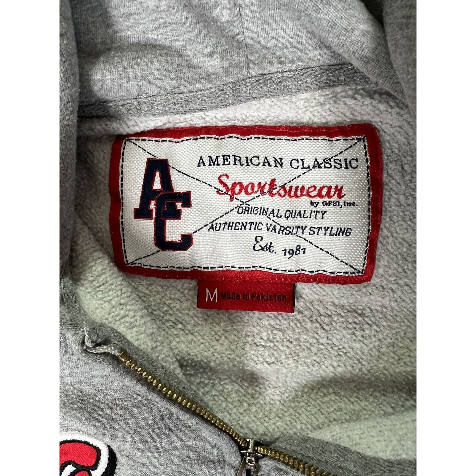 Vintage Vintage Wisconsin Badgers Full Zip Hoodie Sweatshirt Size Me Size US M / EU 48-50 / 2 - 5 Thumbnail