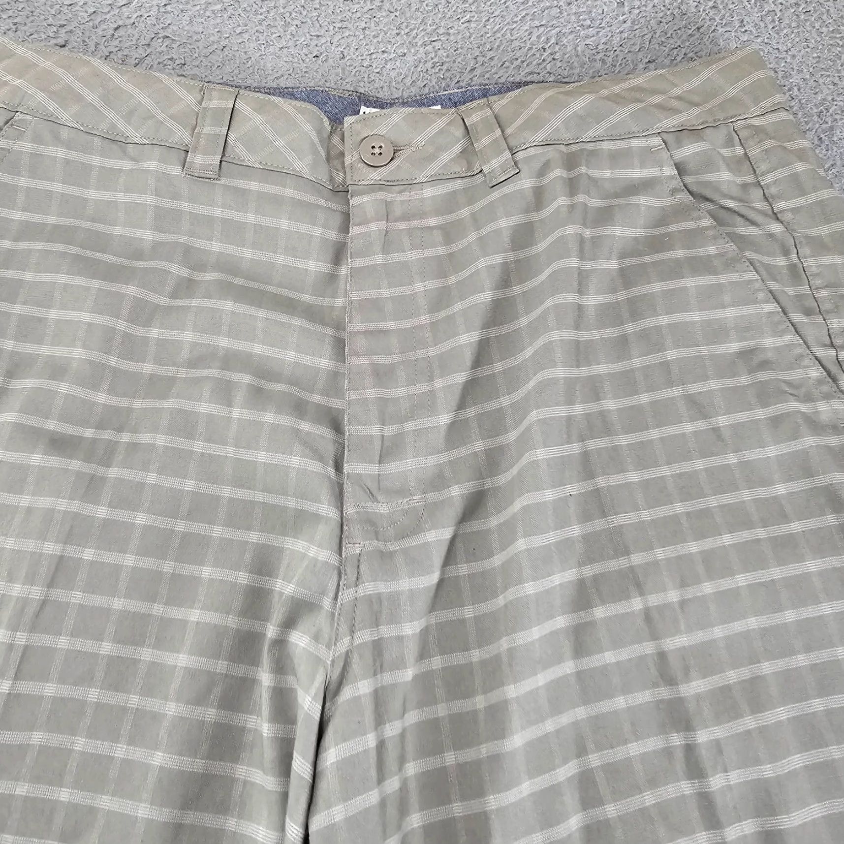Hang Ten Hang Ten Shorts Mens 36 Gray Check California Chino Hybrid Skate Surf Stretch City Modern Casual Mens Size US 36 / EU 52 - 3 Thumbnail