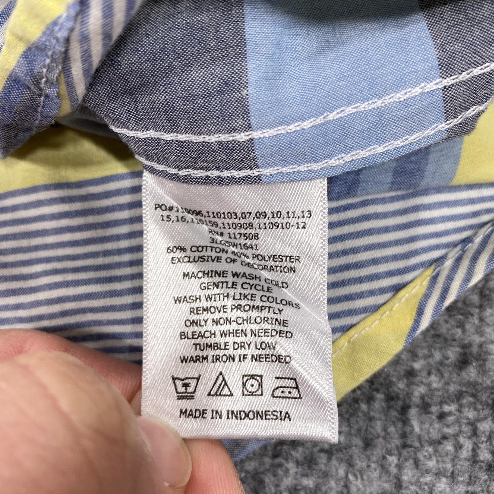 Levi's Levi's Shirt Mens XL Blue Striped Short Sleeve Button Up Casual Cotton Polyester Size US XL / EU 56 / 4 - 3 Thumbnail