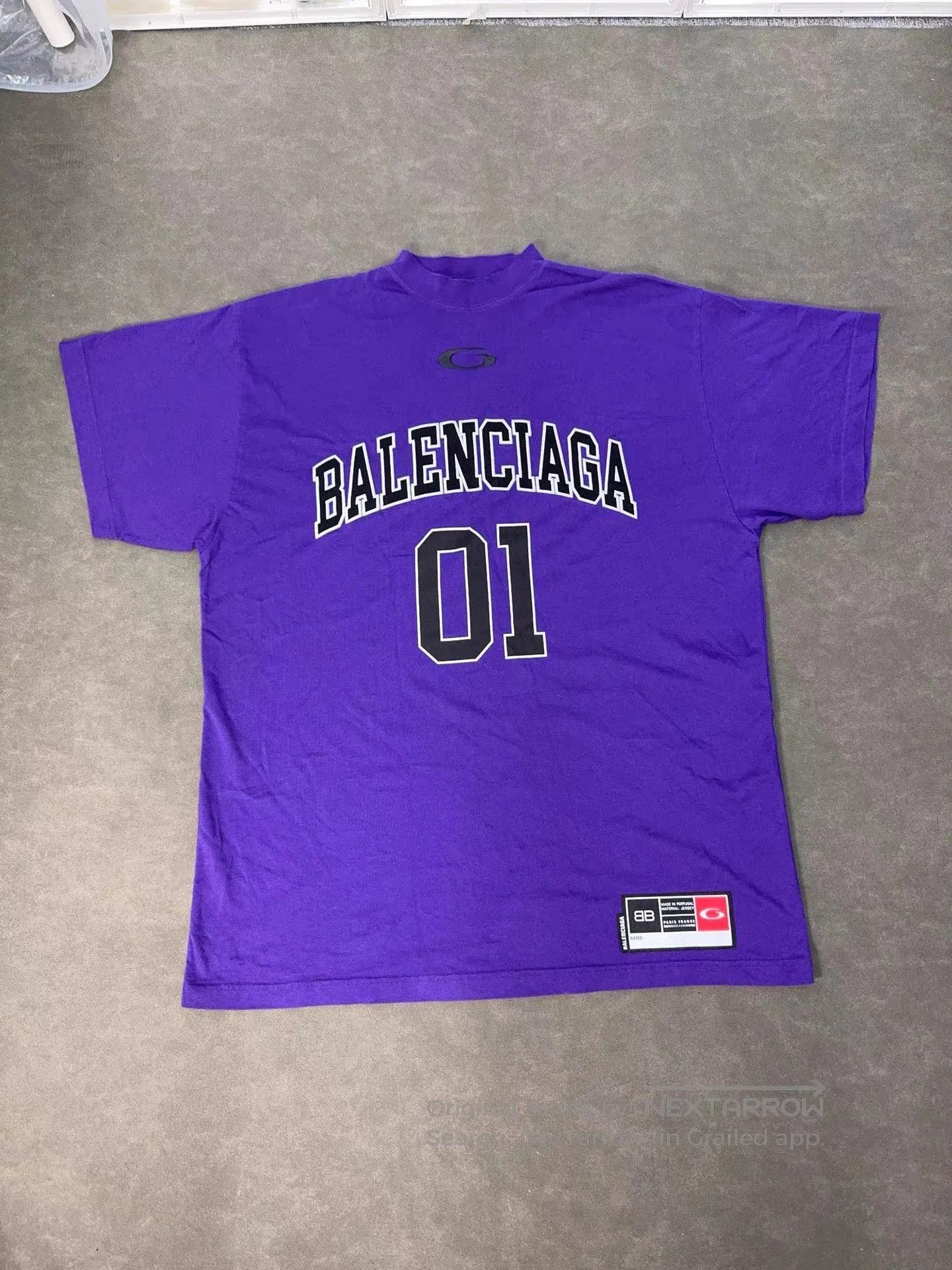 Balenciaga Purple Short Sleeve Graphic Shirt Size M. Size US M / EU 48-50 / 2 - 1 Thumbnail