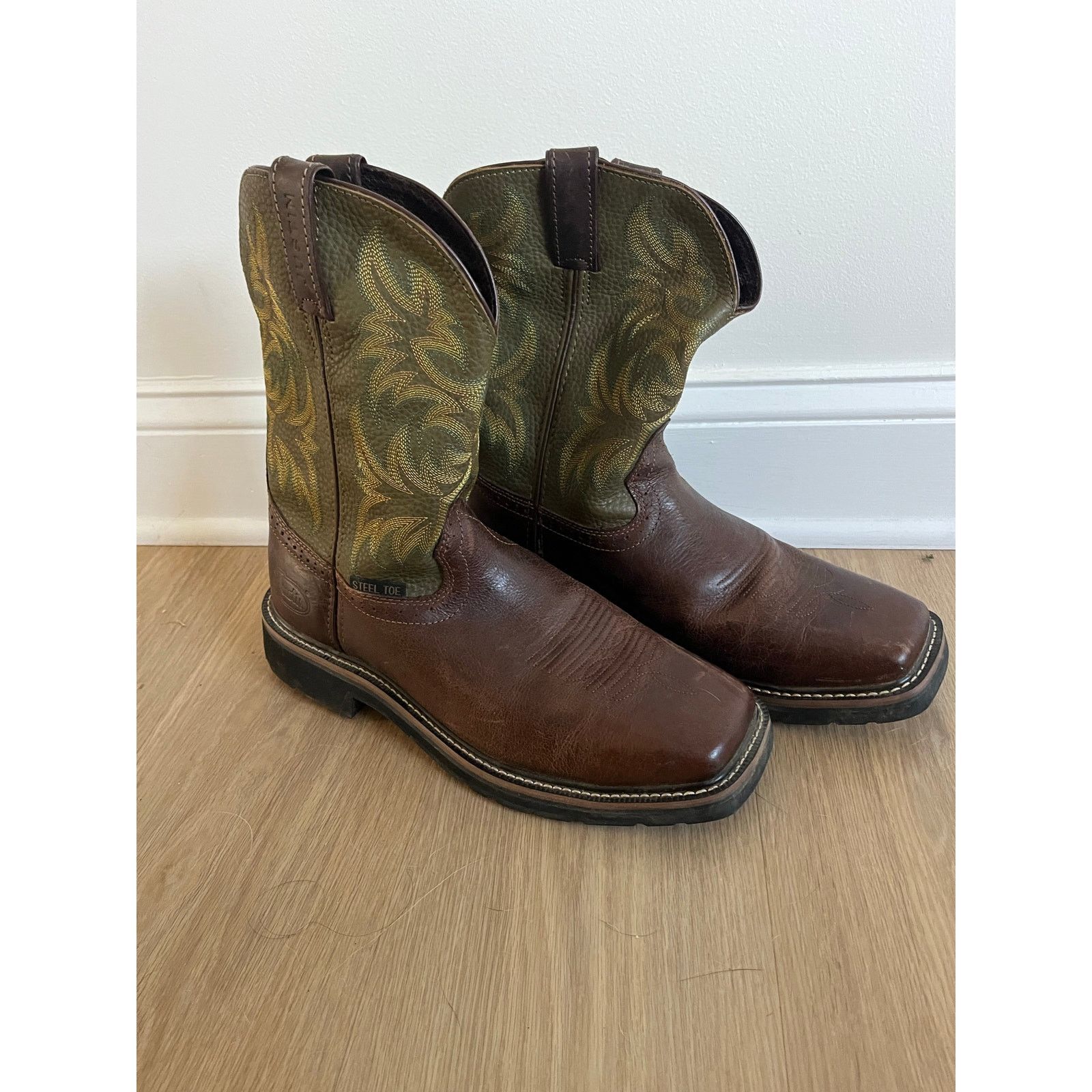Justin Men's Brown &Green Steel Toe Leather . Size 10.5 EE