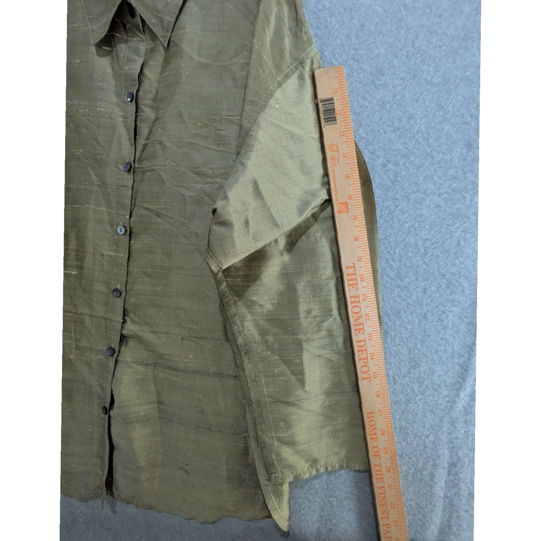 Vintage Chicos Design Shirt Womens 3 100% Silk Roll Tab Oversized Button Up Brown Puff Sleeve V-Neck Long Sleeve Blouse Solid Knit Formal Womens Size XS / US 0-2 / IT 36-38 - 4 Thumbnail