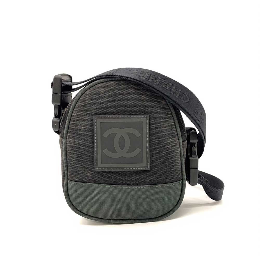 Chanel Chanel Chanel Canvas Nylon Mini Shoulder Bag Canvas Crossbody Bag A23300 in Very Good Condition Size ONE SIZE - 1 Thumbnail