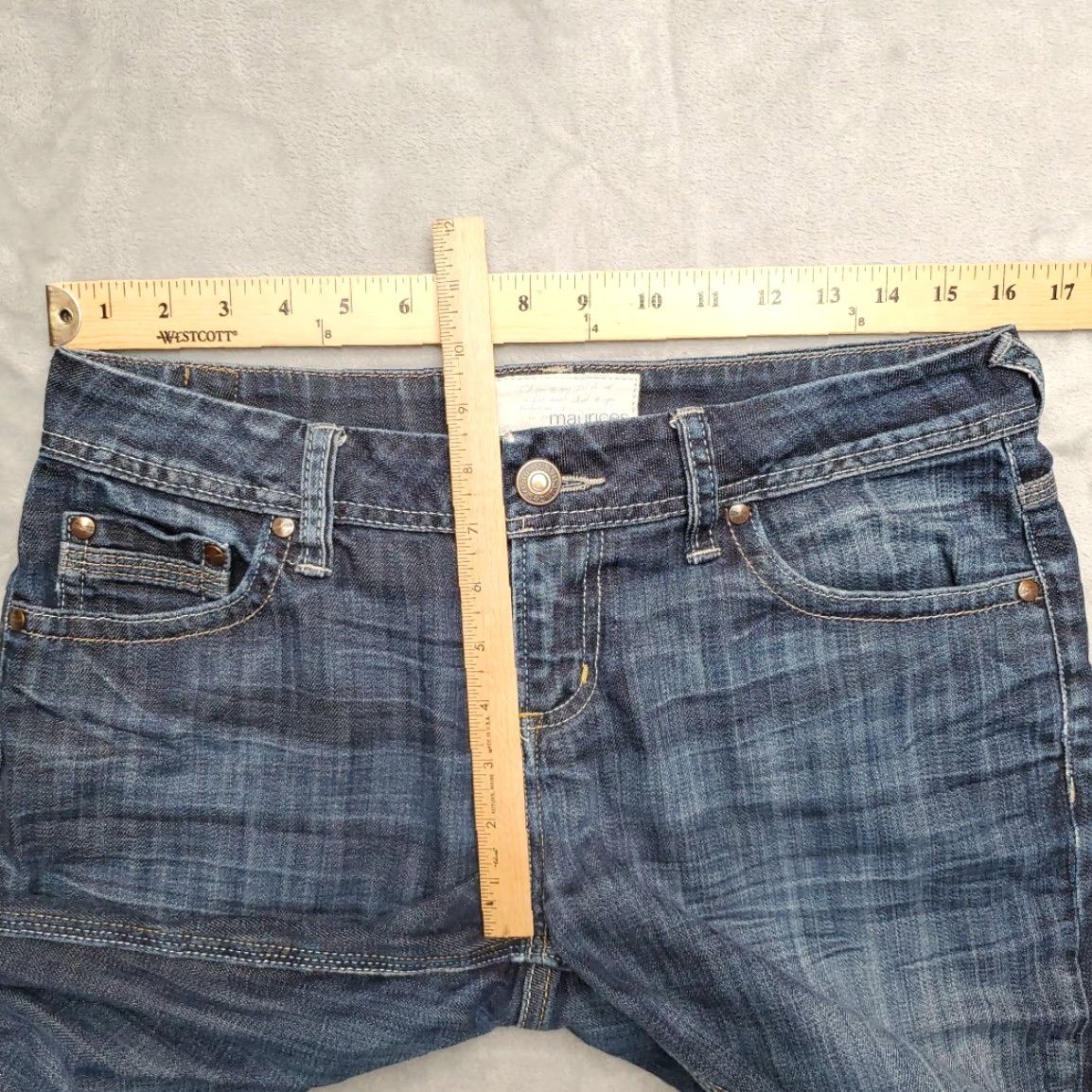 Vintage Maurices Jeans Shorts Womens 8 Cutoff Jorts Denim Low Rise Thick Stitch 5-Pocket Belt Loops Blue Denim Casual Modern American USA Womens 8(Maurices) Size 30" / US 8 / IT 44 - 7 Thumbnail