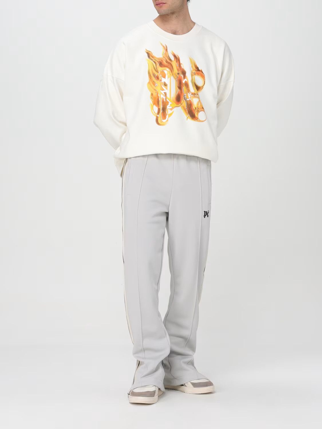 Palm Angels o1s22i1n1224 Crewneck Sweatshirt in White Size US XL / EU 56 / 4 - 2 Thumbnail