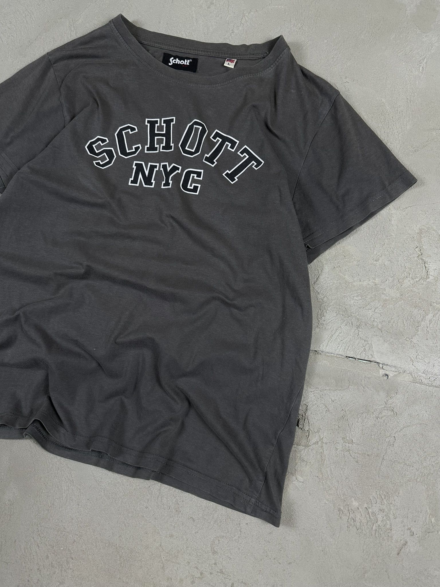 Schott × Vintage Vintage Y2k Schott Spellout Military T-shirt Size US L / EU 52-54 / 3 - 4 Thumbnail