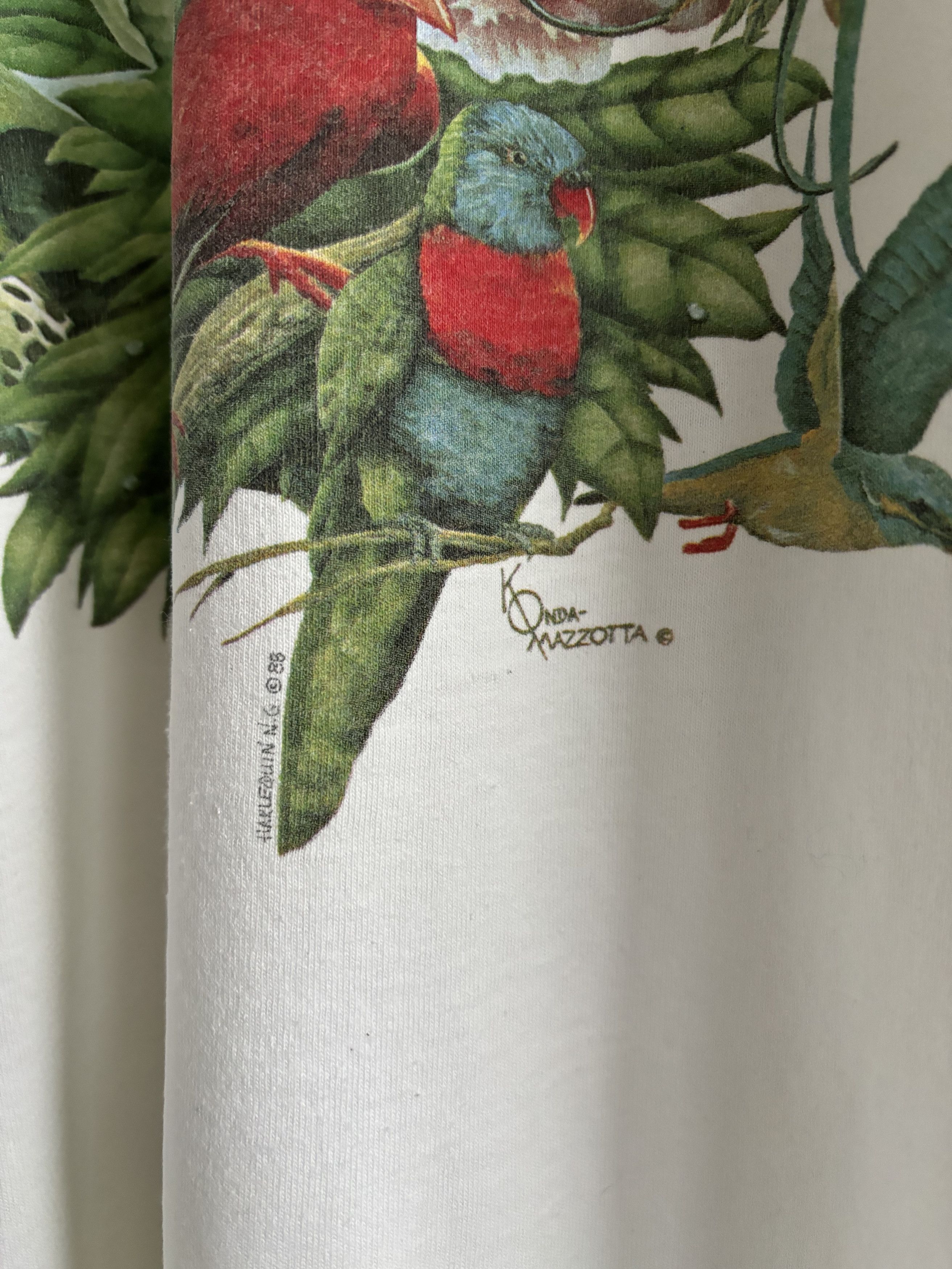 Vintage Vintage 1988 Parrots Bird Tropical Singlestitch Tee Size US L / EU 52-54 / 3 - 3 Thumbnail