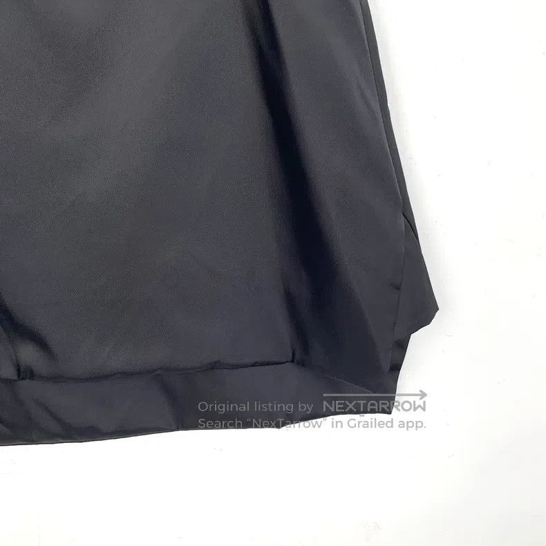 Prada Prada Black triangle round-neck sleeveless dress Size XXS / US 00 / IT 34 - 4 Thumbnail