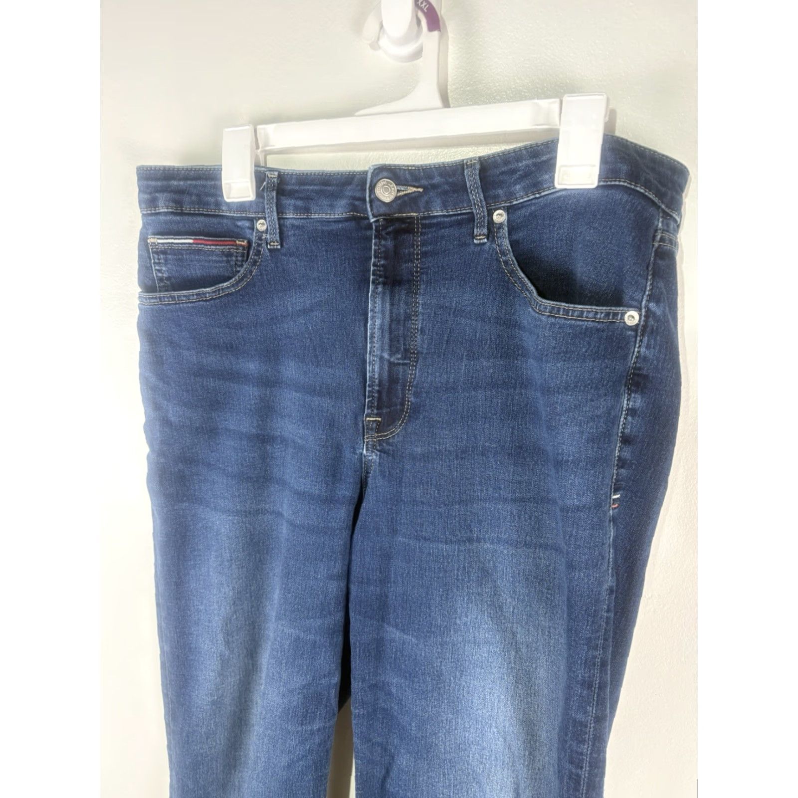 Tommy Hilfiger Tommy Jeans Dk Faded Wash W-Whiskers Straight Hi-Rise Ankle Jeans Womens Size 14 Size 36" / US 14 / IT 50 - 2 Thumbnail